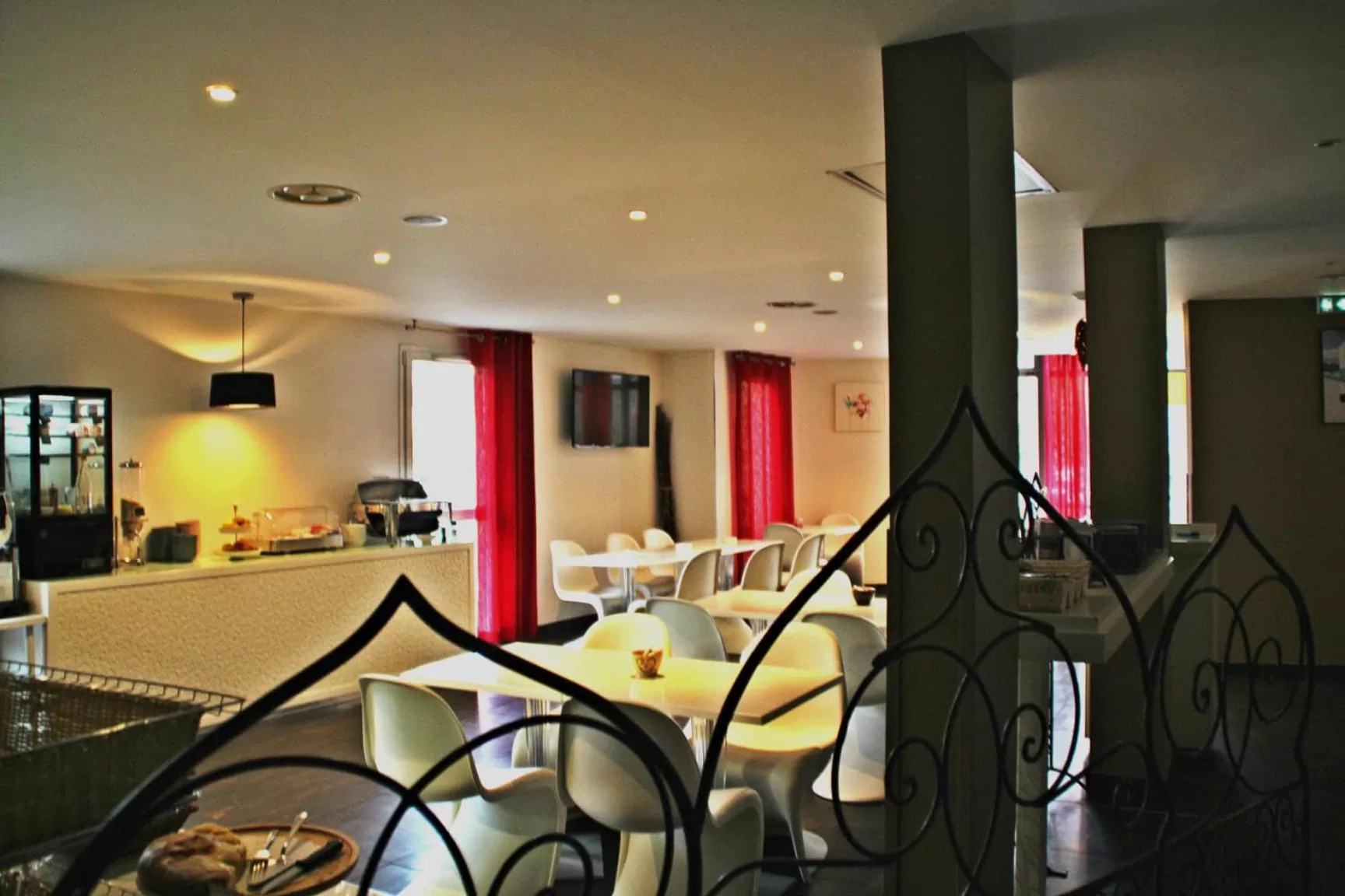 Restaurant/places to eat in Kyriad Charleville Mezieres