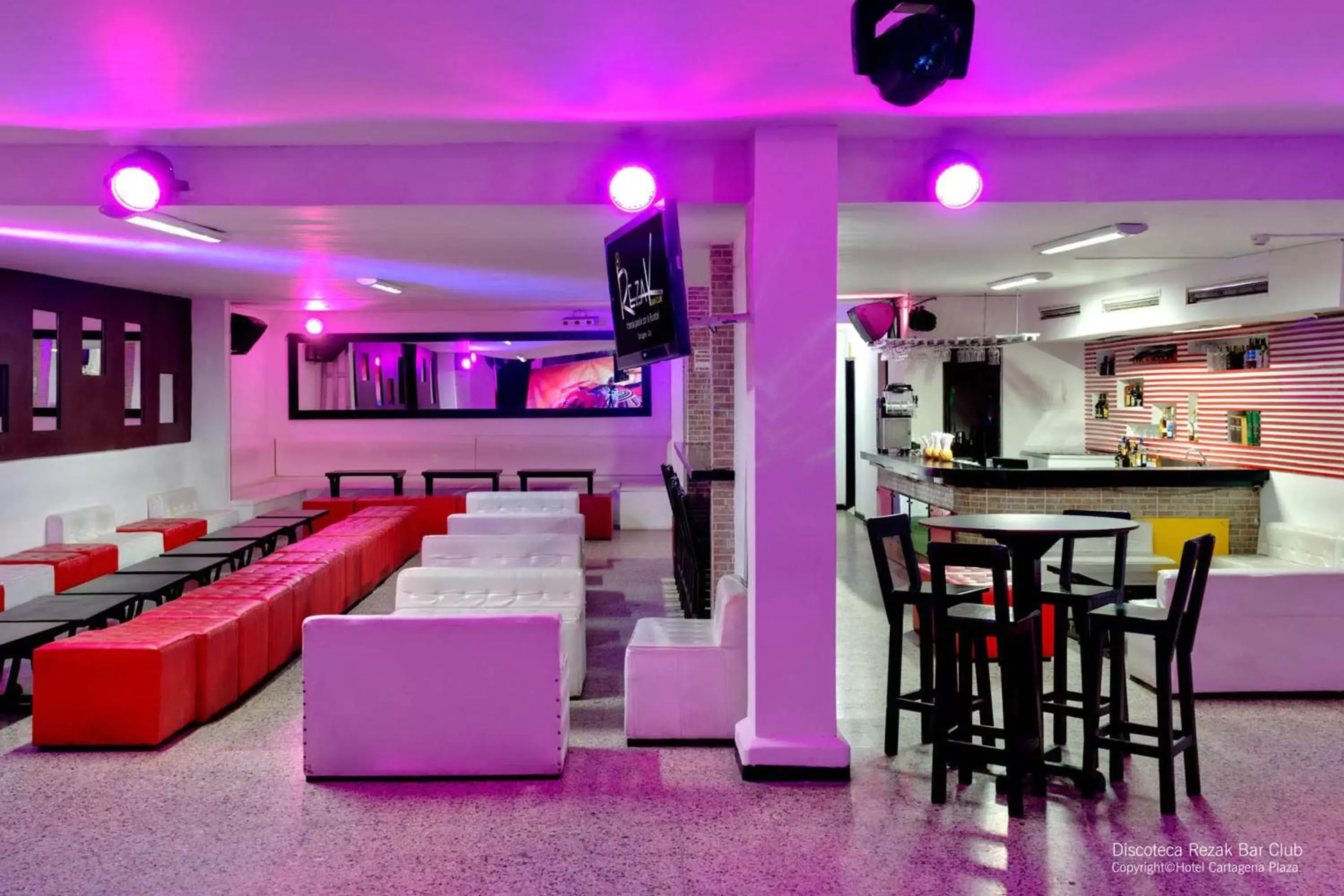 Nightclub / DJ in Hotel Cartagena Plaza