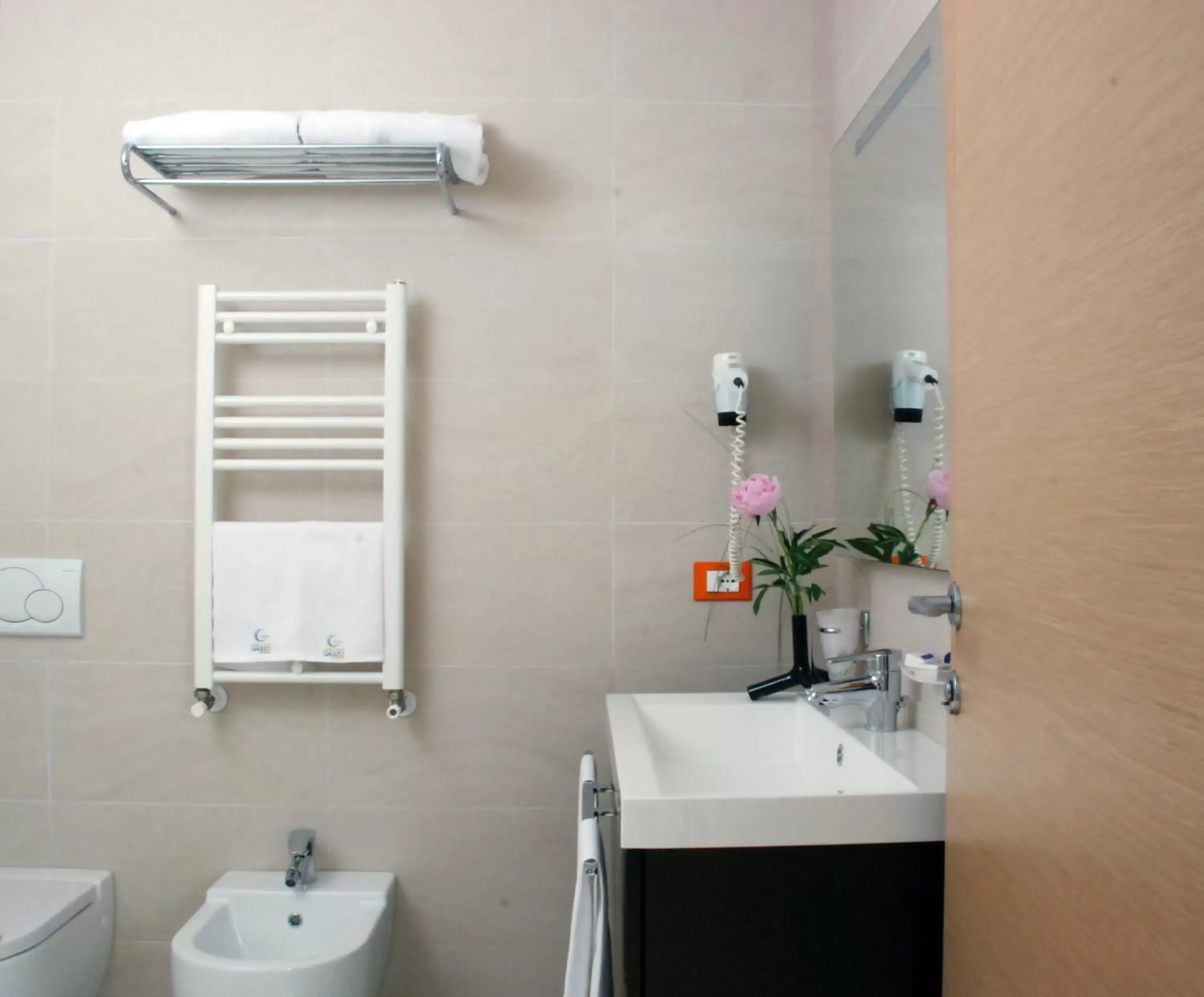 Shower, Bathroom in Best Western Plus Hotel Galileo Padova