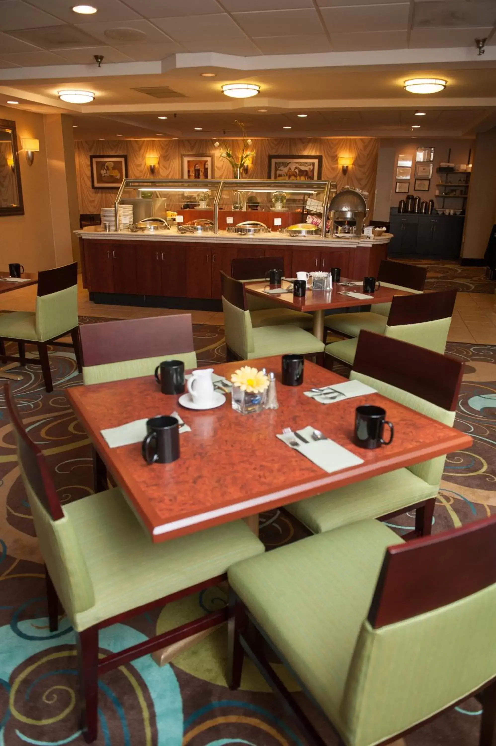 Dining area, Restaurant/Places to Eat in Radisson Hotel Philadelphia Northeast