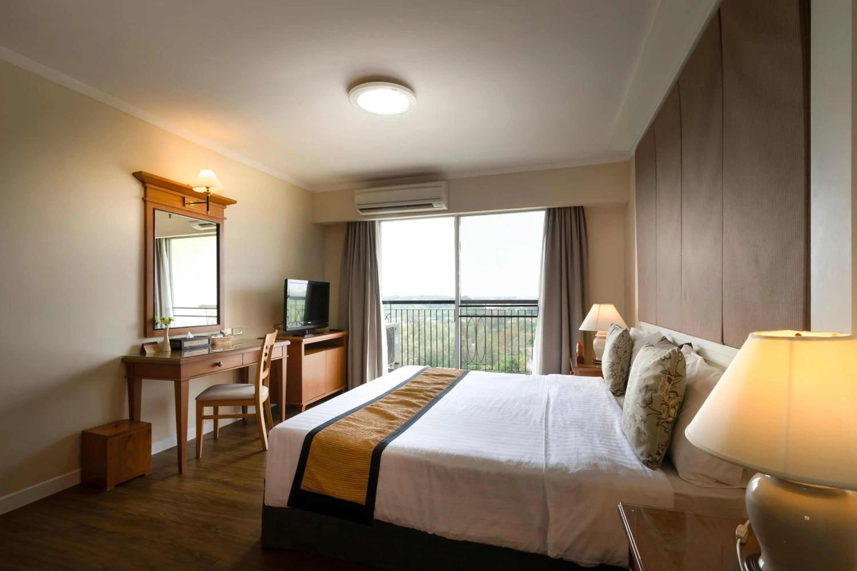 Bed in Kantary Bay Hotel And Serviced Apartment Rayong