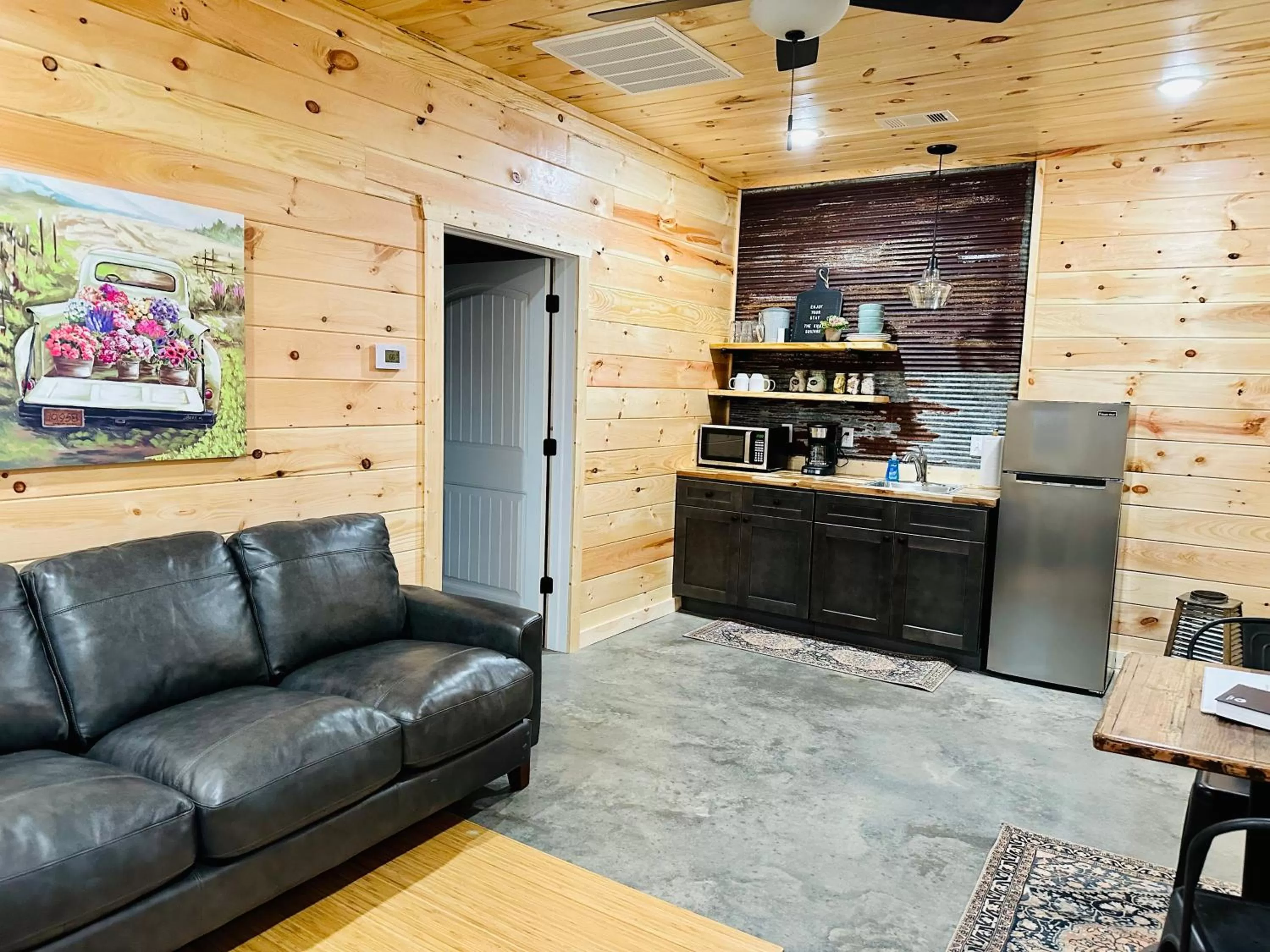 Kitchen or kitchenette, Kitchen/Kitchenette in Knotty Squirrel Cabins