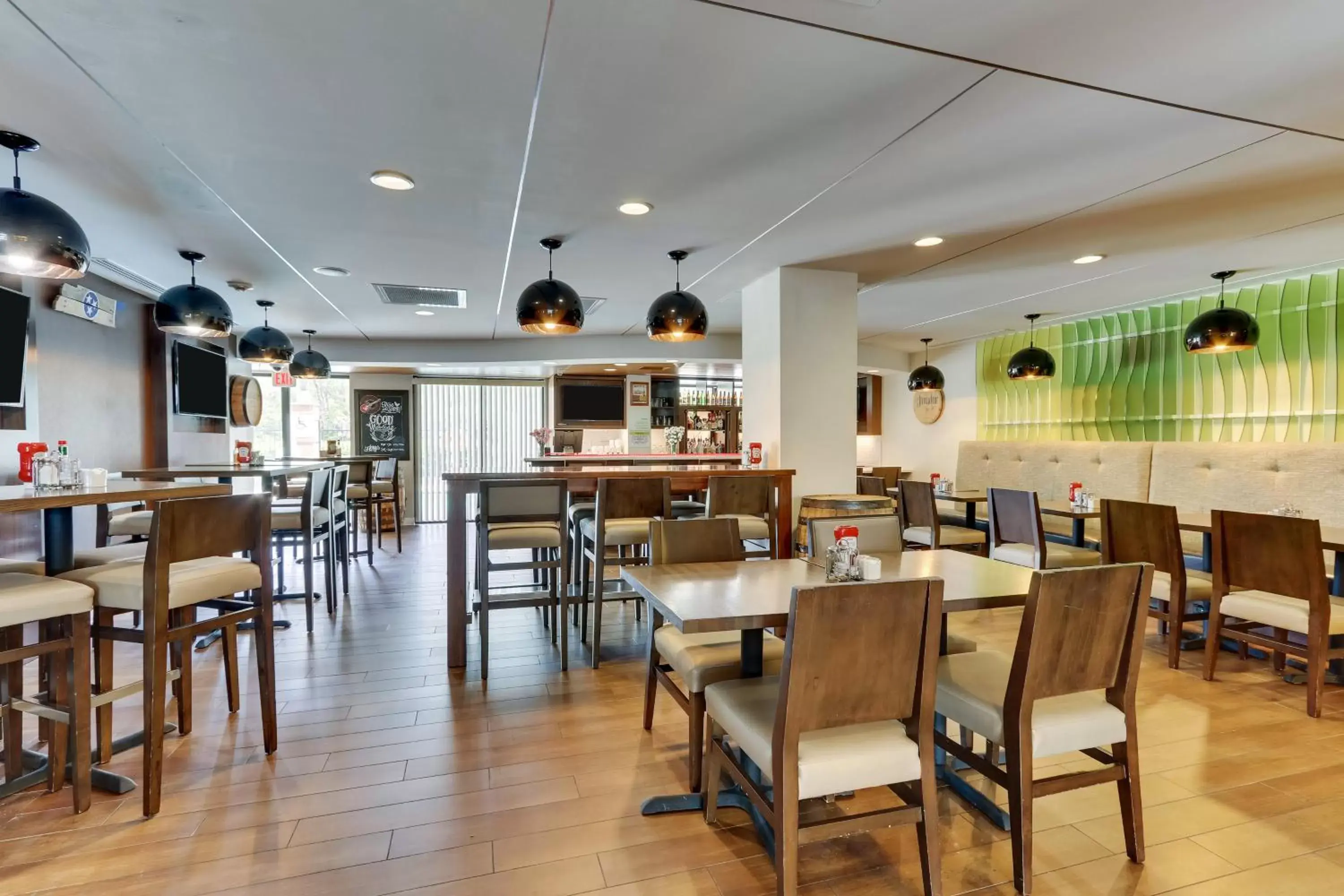 Restaurant/Places to Eat in Holiday Inn Franklin - Cool Springs, an IHG Hotel