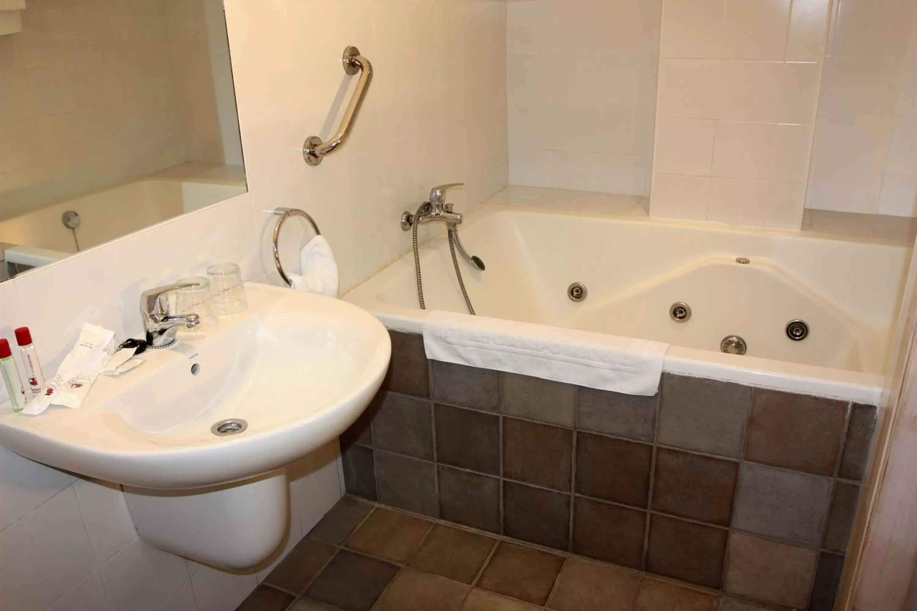 Photo of the whole room, Bathroom in Campomar Playa