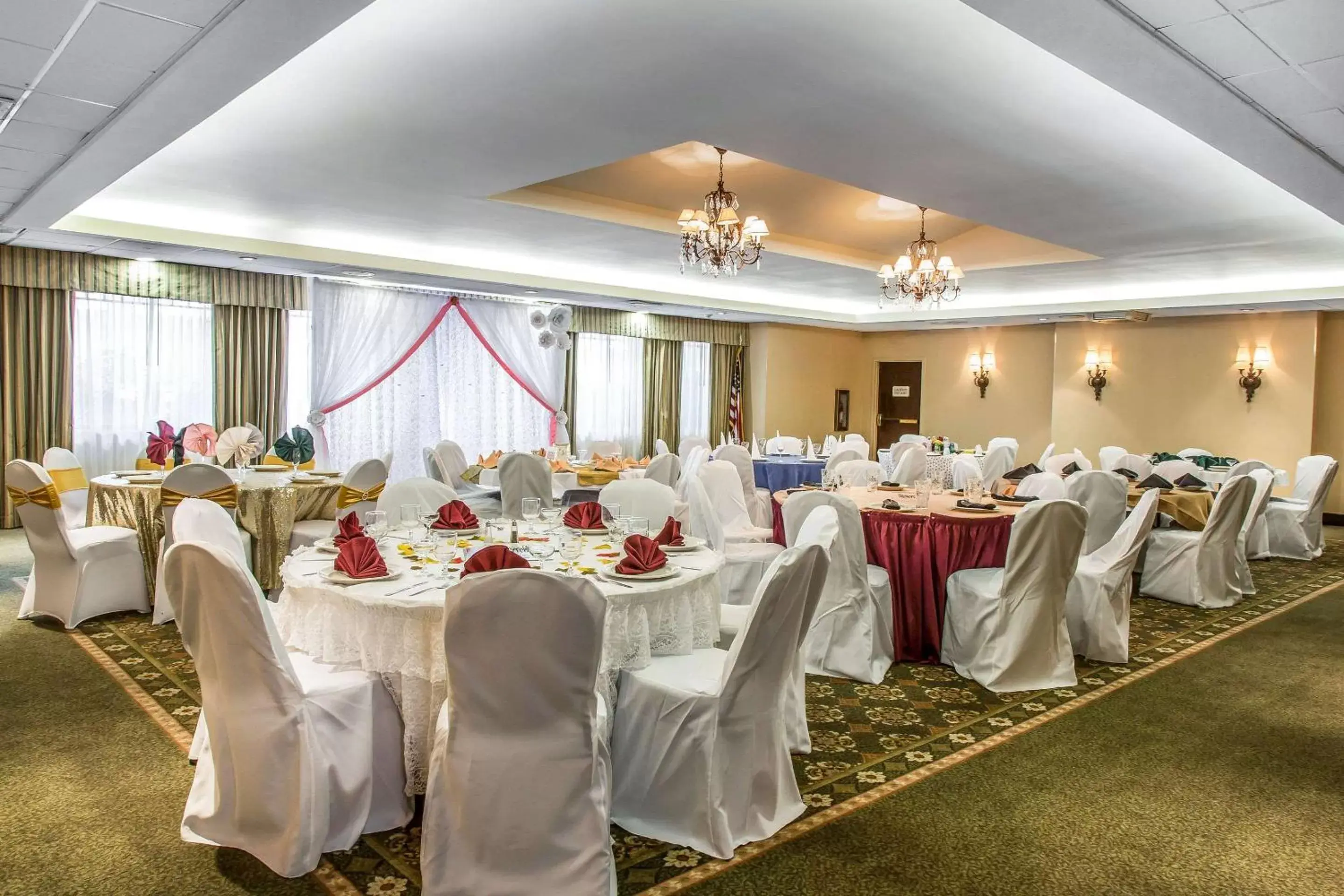 On site, Banquet Facilities in Clarion Inn New London/ Mystic