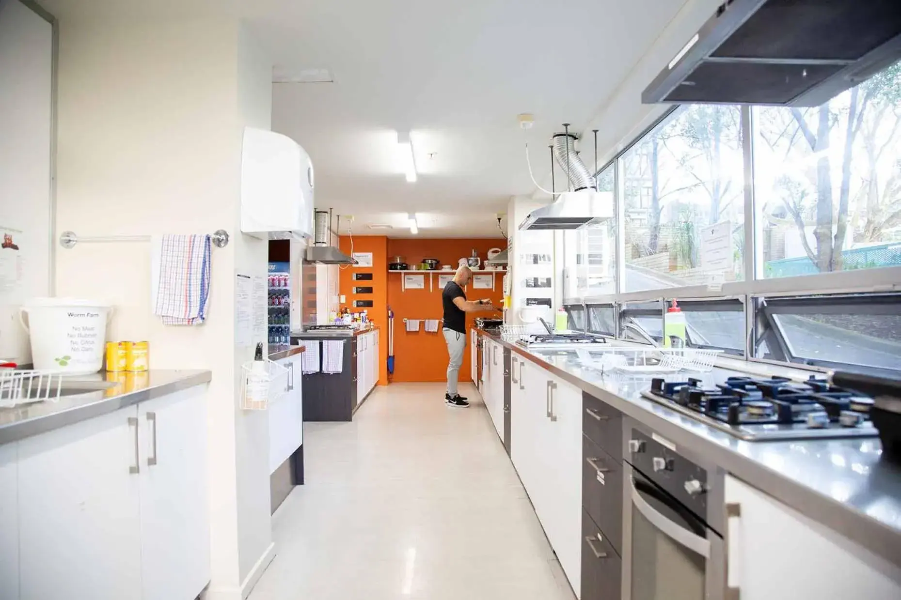 Communal kitchen, Kitchen/Kitchenette in City Lodge Accommodation