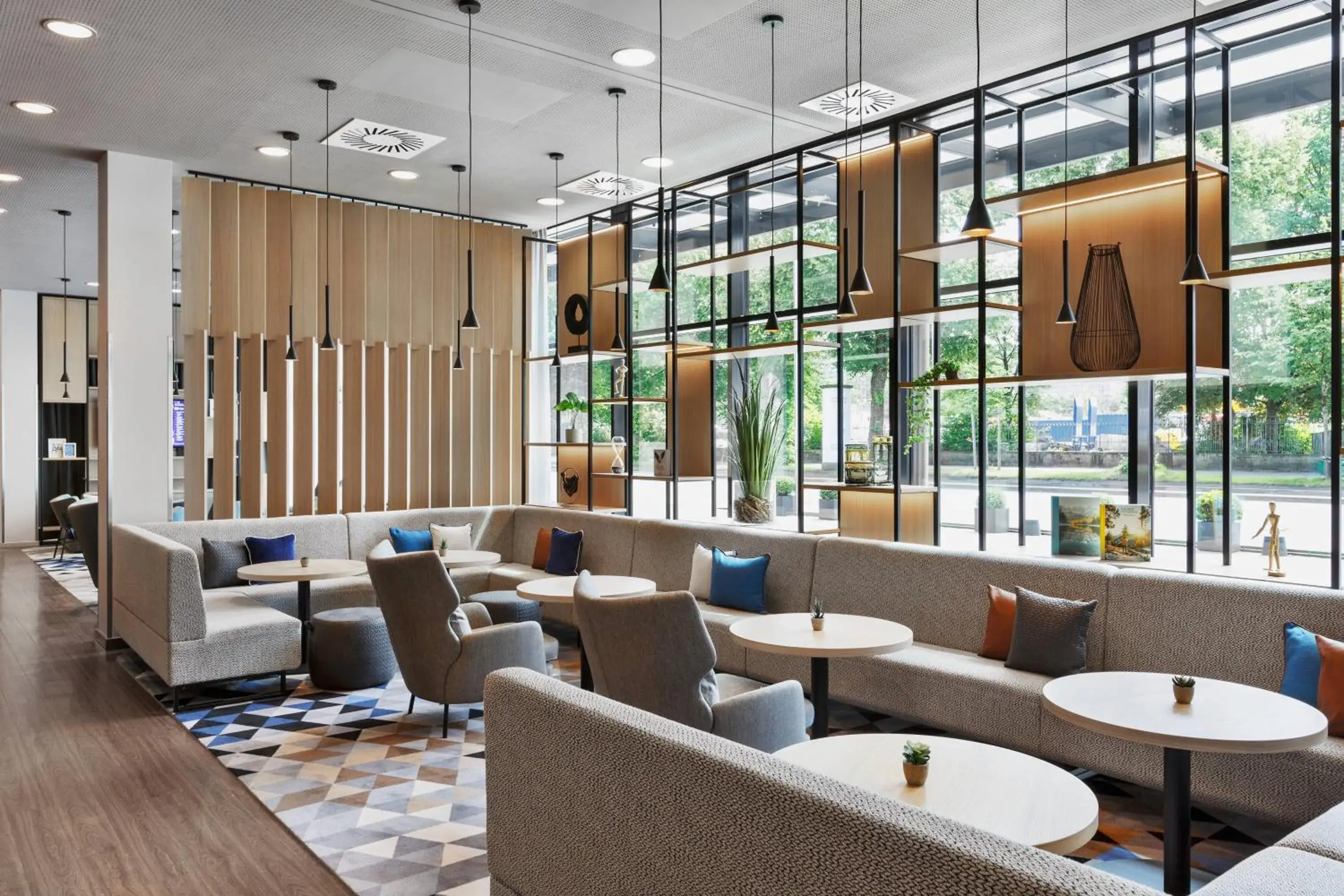 Lounge or bar, Lounge/Bar in Courtyard by Marriott Munich City East