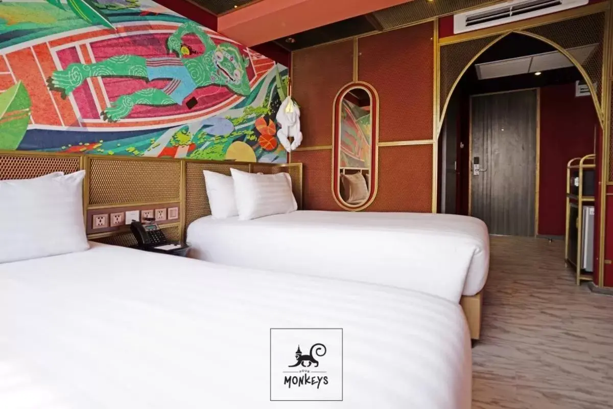 Bed in 4 Monkeys Hotel - SHA Extra Plus