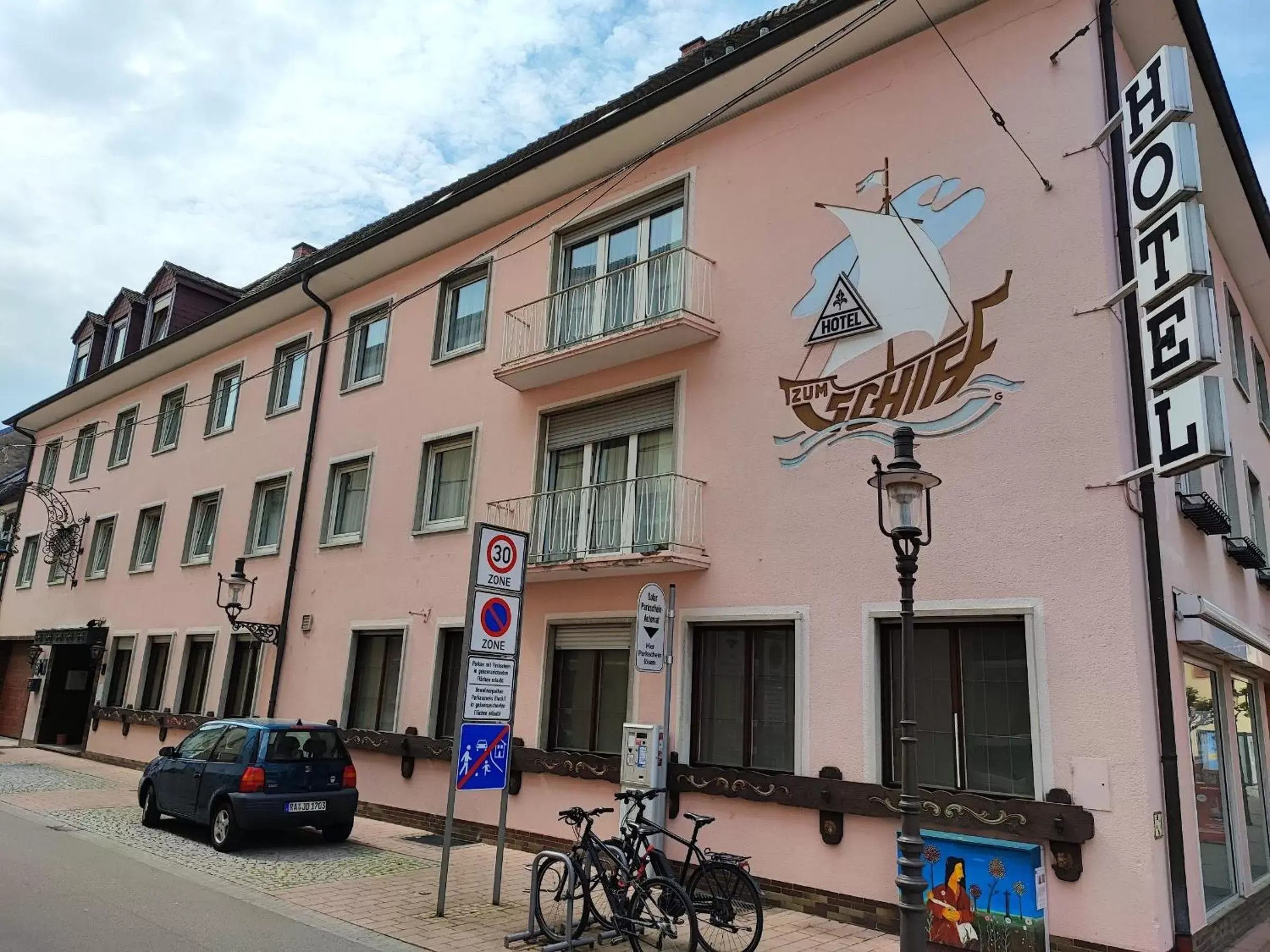 HOTEL Schiff HOTEL Schiff