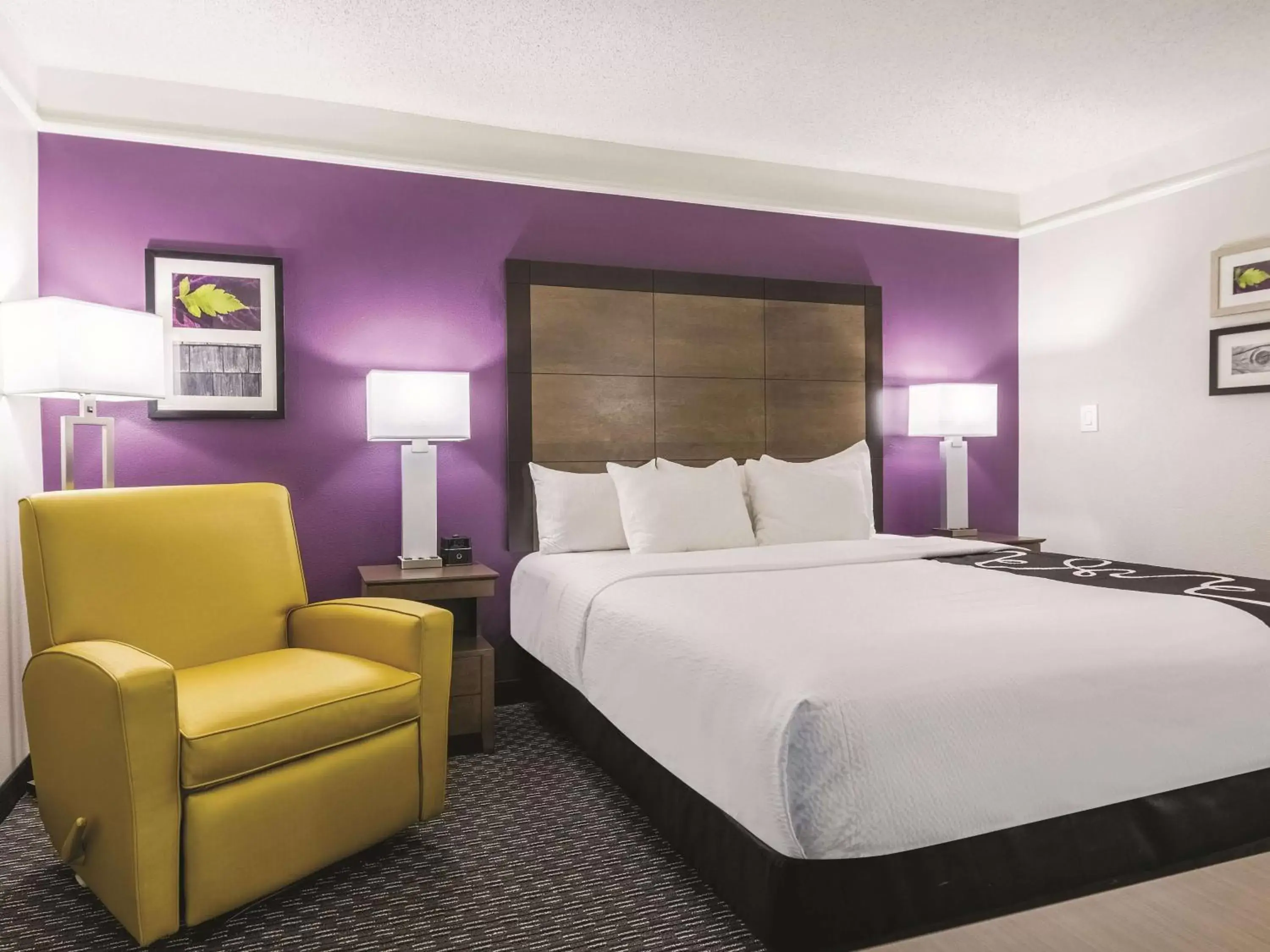 Photo of the whole room, Bed in La Quinta by Wyndham Alexandria Airport