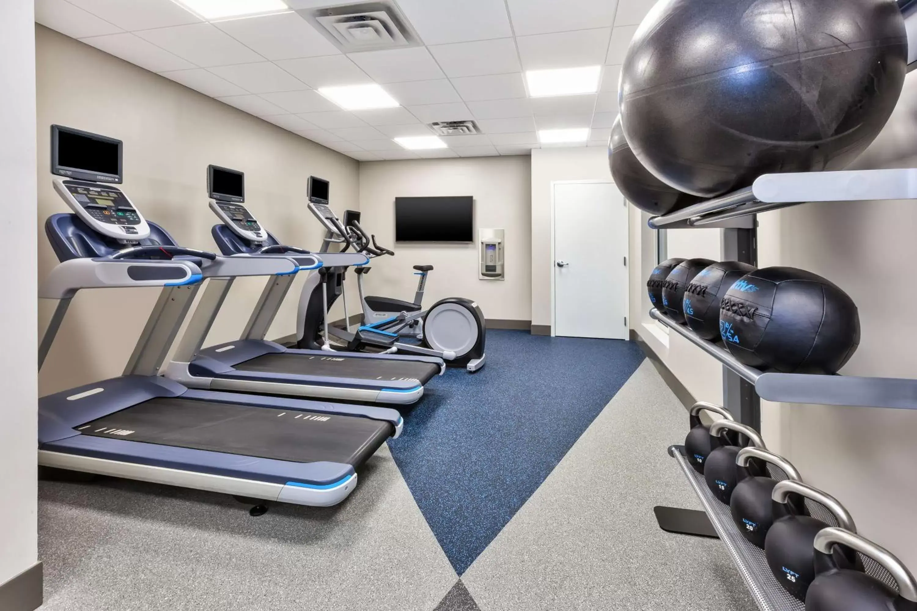 Fitness centre/facilities, Fitness Center/Facilities in Hilton Garden Inn Minneapolis Maple Grove