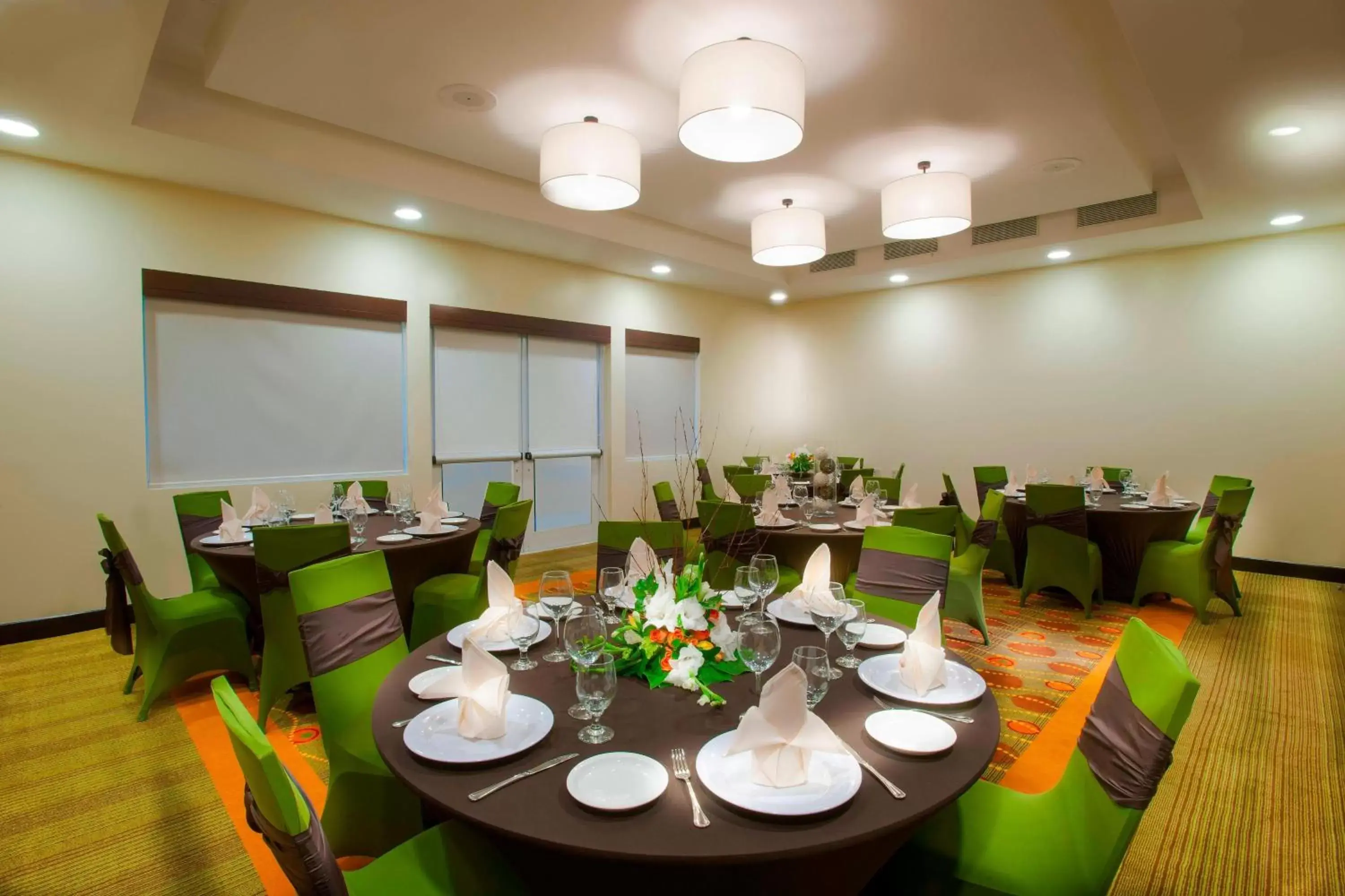 Meeting/conference room, Restaurant/Places to Eat in Courtyard by Marriott San Jose Airport Alajuela