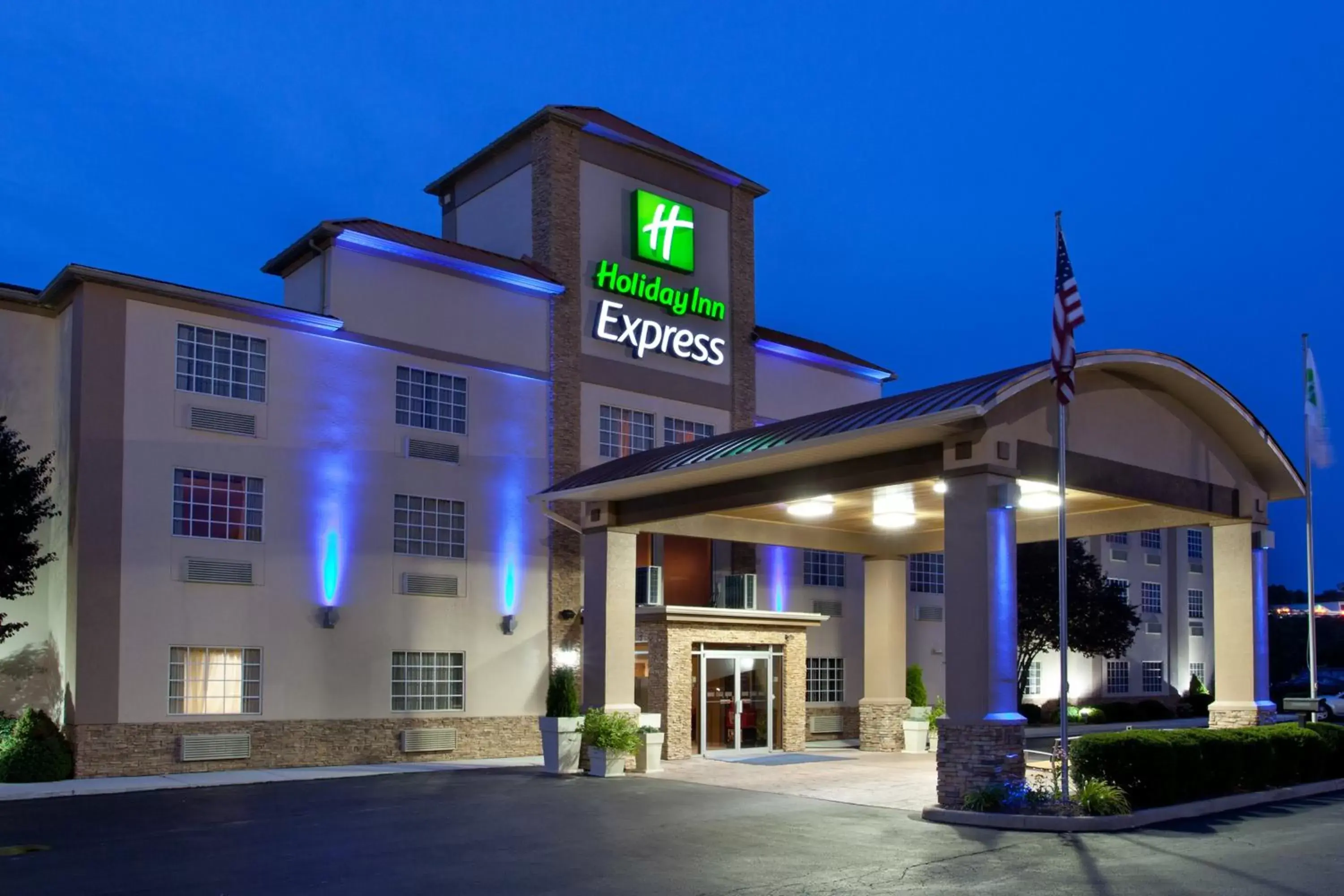 Property Building in Holiday Inn Express Murrysville - Delmont, an IHG Hotel