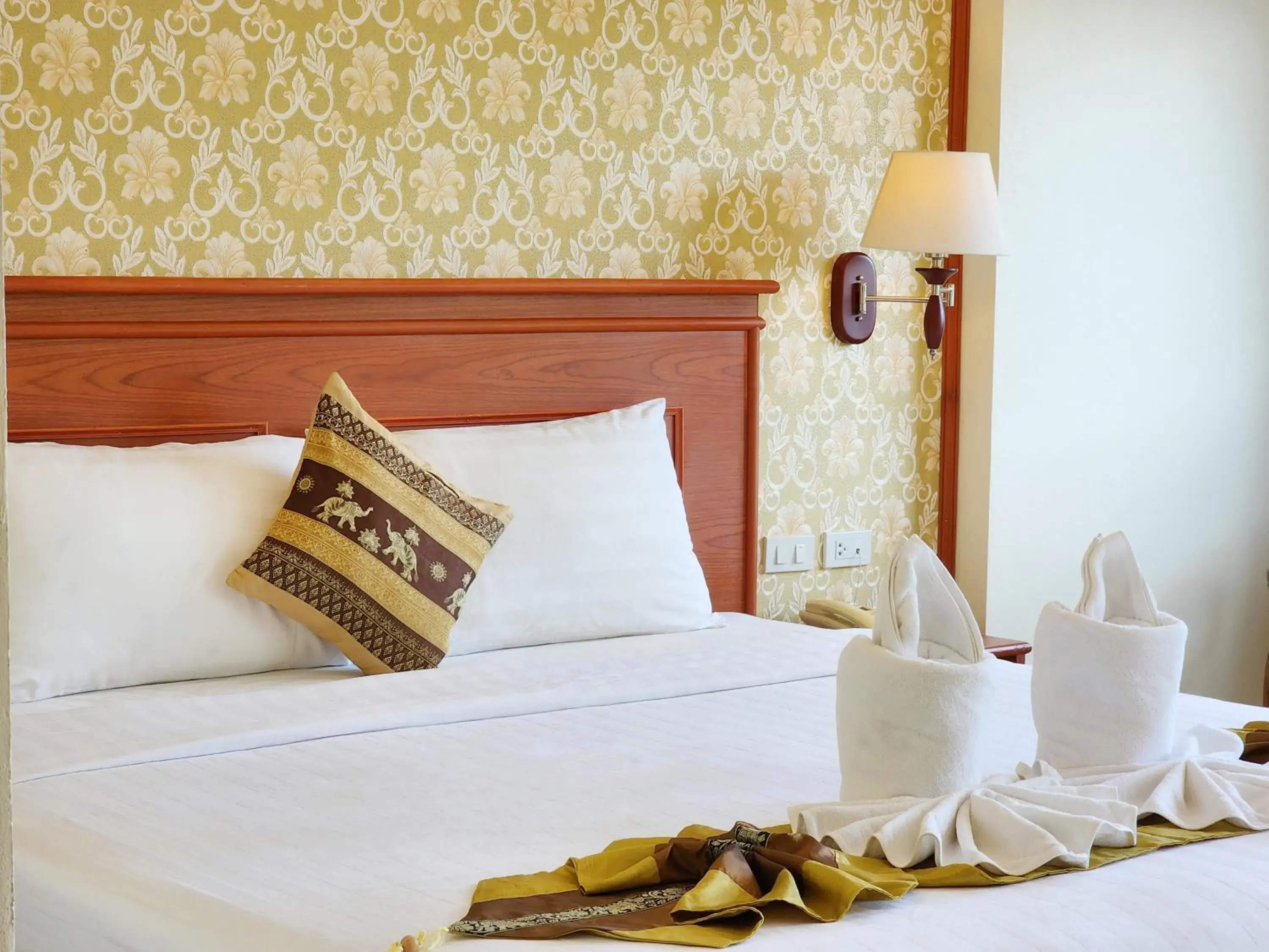 Bed in Phaithong Sotel Resort Bed in Phaithong Sotel Resort