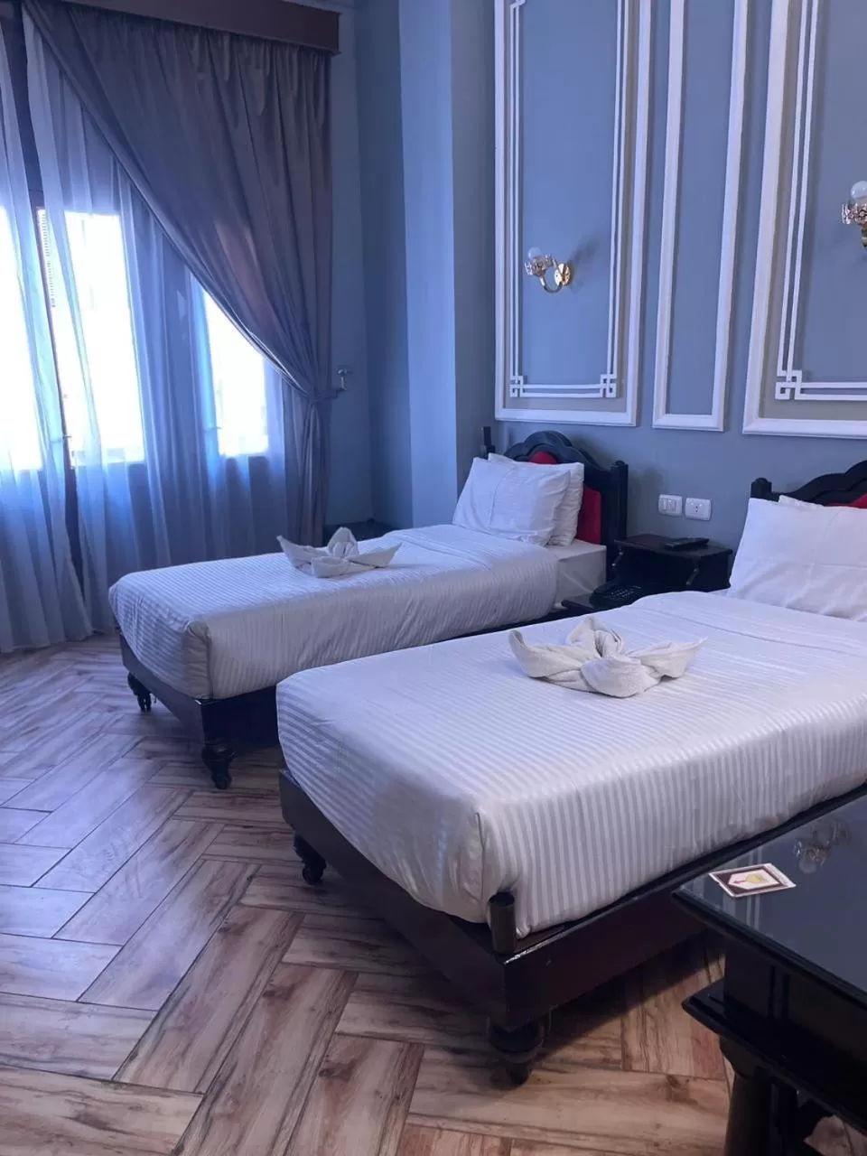 Bedroom, Bed in Cosmopolitan hotel