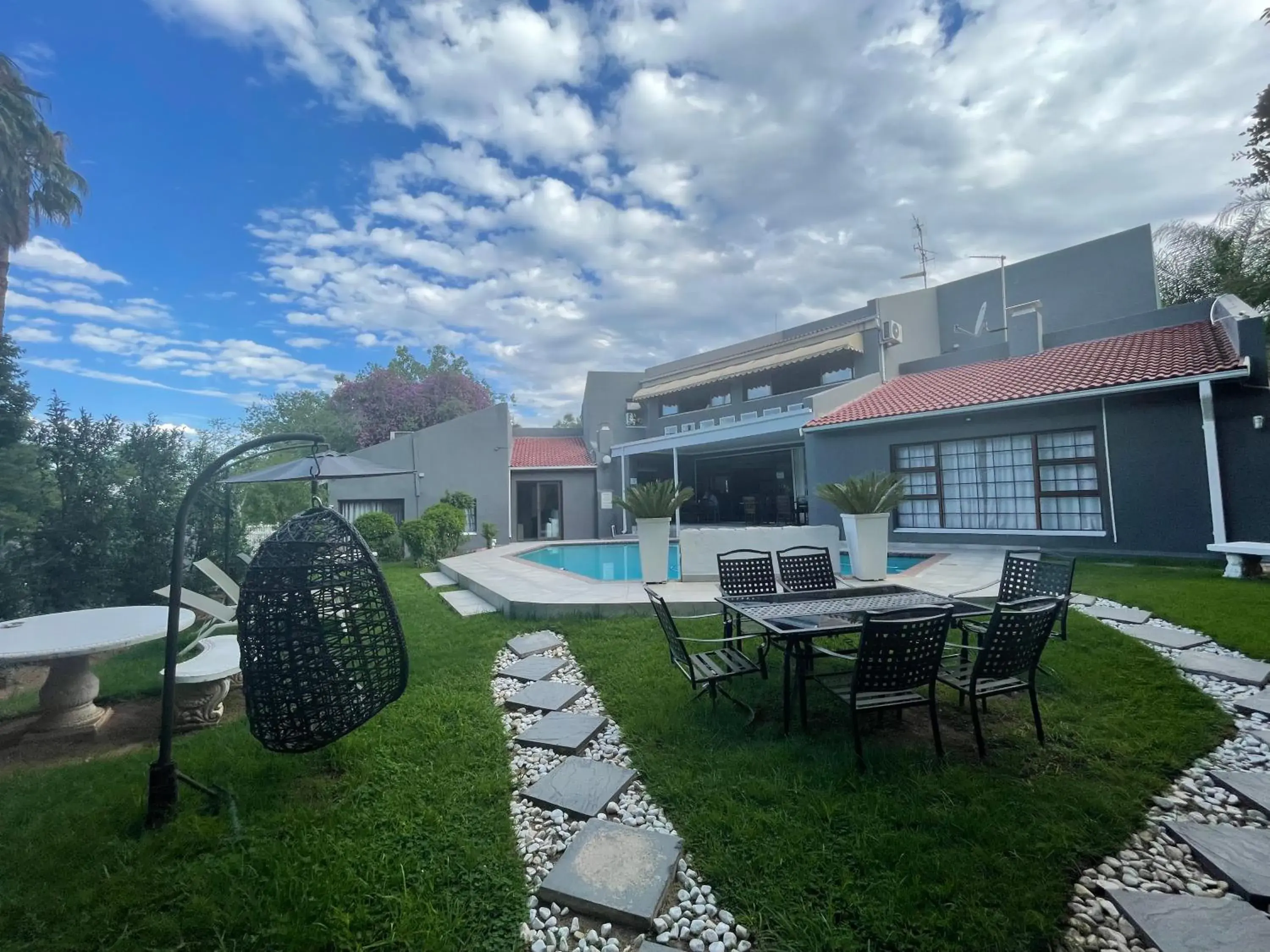 Property building, Swimming Pool in Marion Lodge