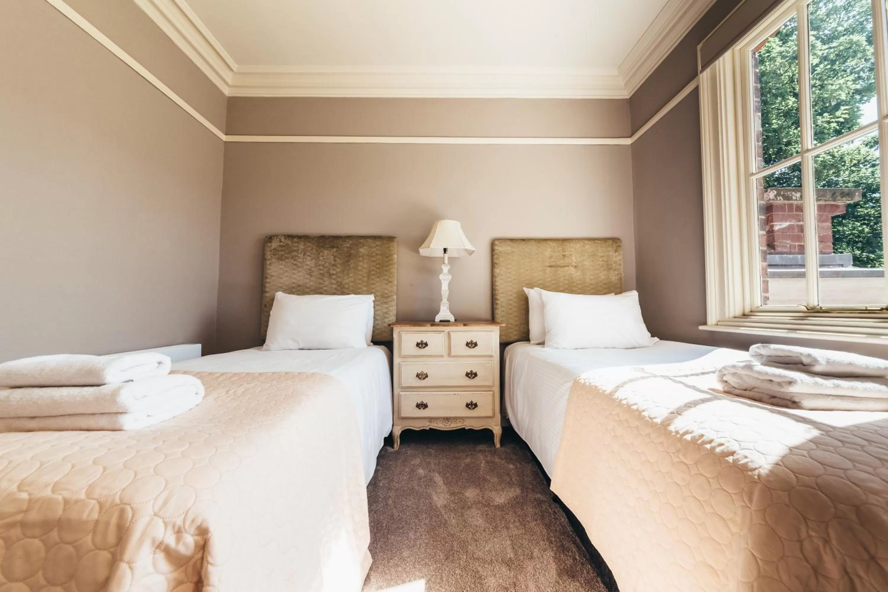 Bedroom, Bed in Birchover Bridgford Hall