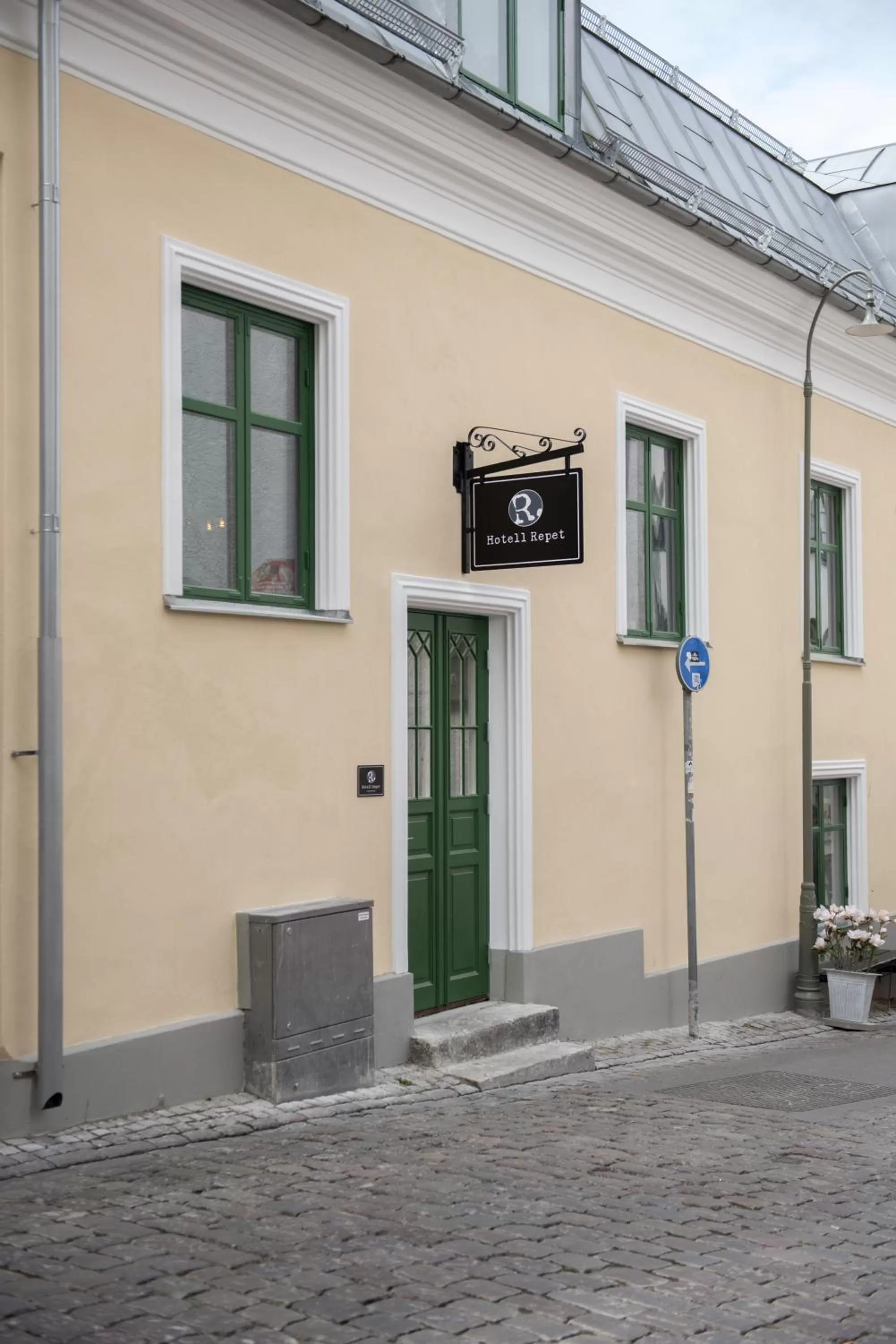 Facade/entrance in Hotell Repet