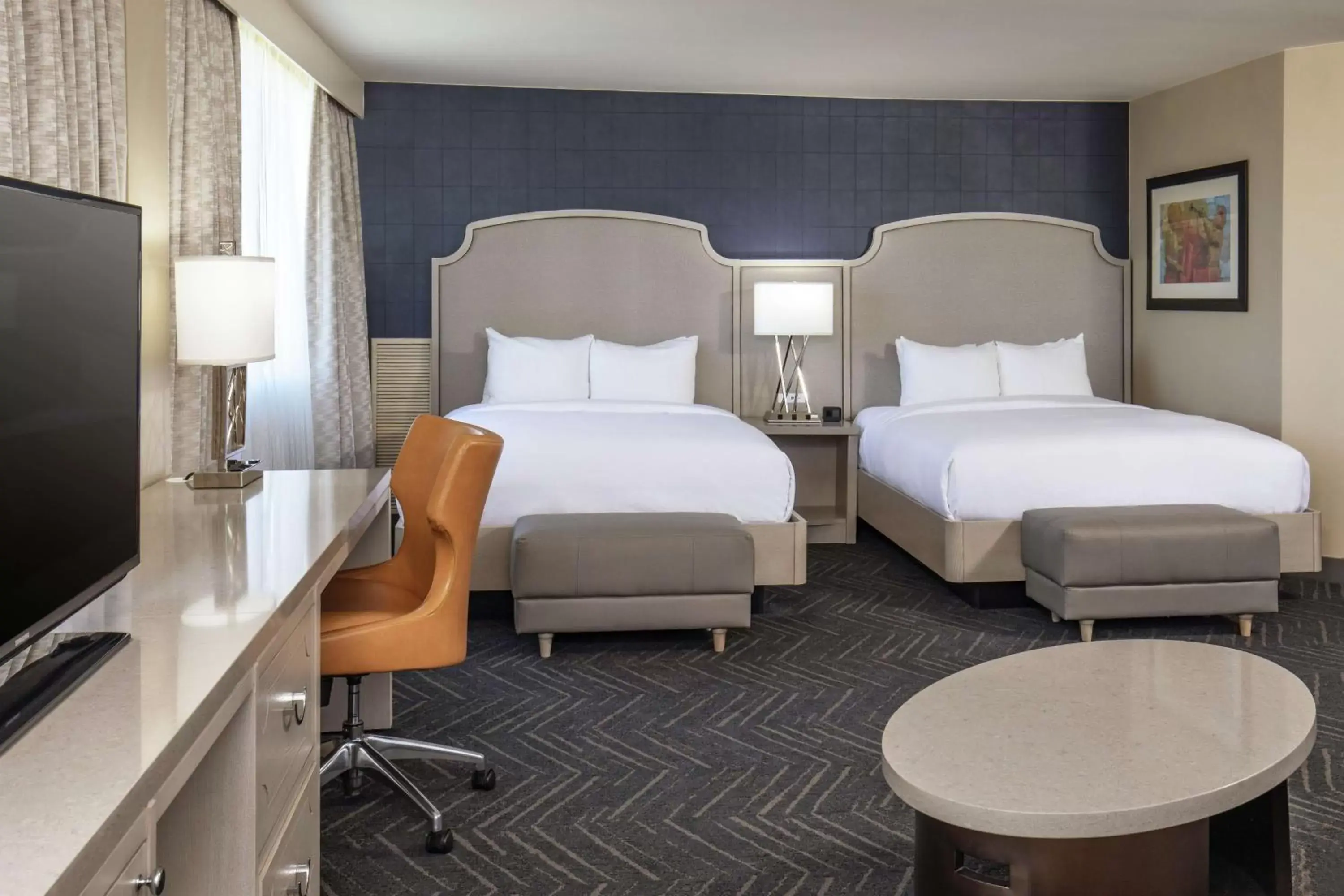 Photo of the whole room, Bed in DoubleTree by Hilton Hotel Nashville Downtown