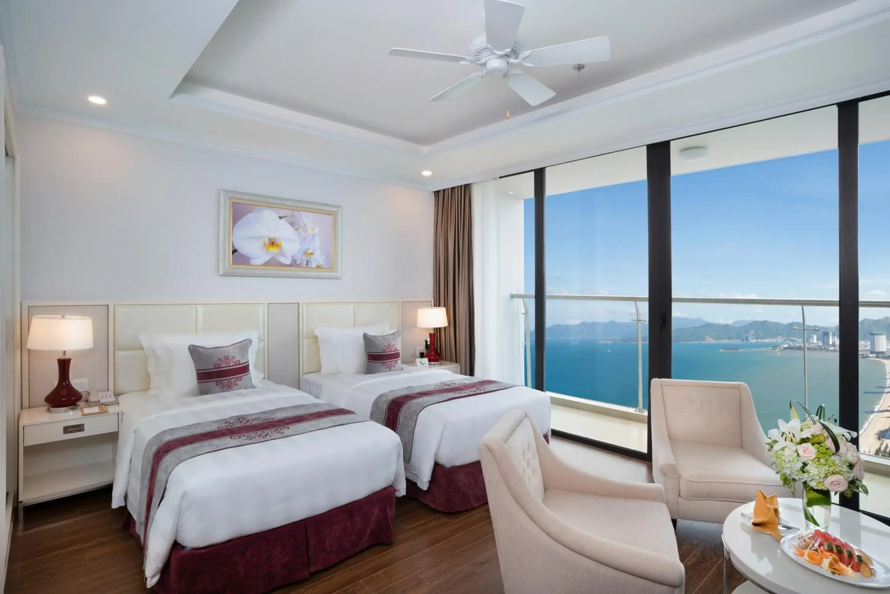 Bedroom in Vinpearl Beachfront Nha Trang