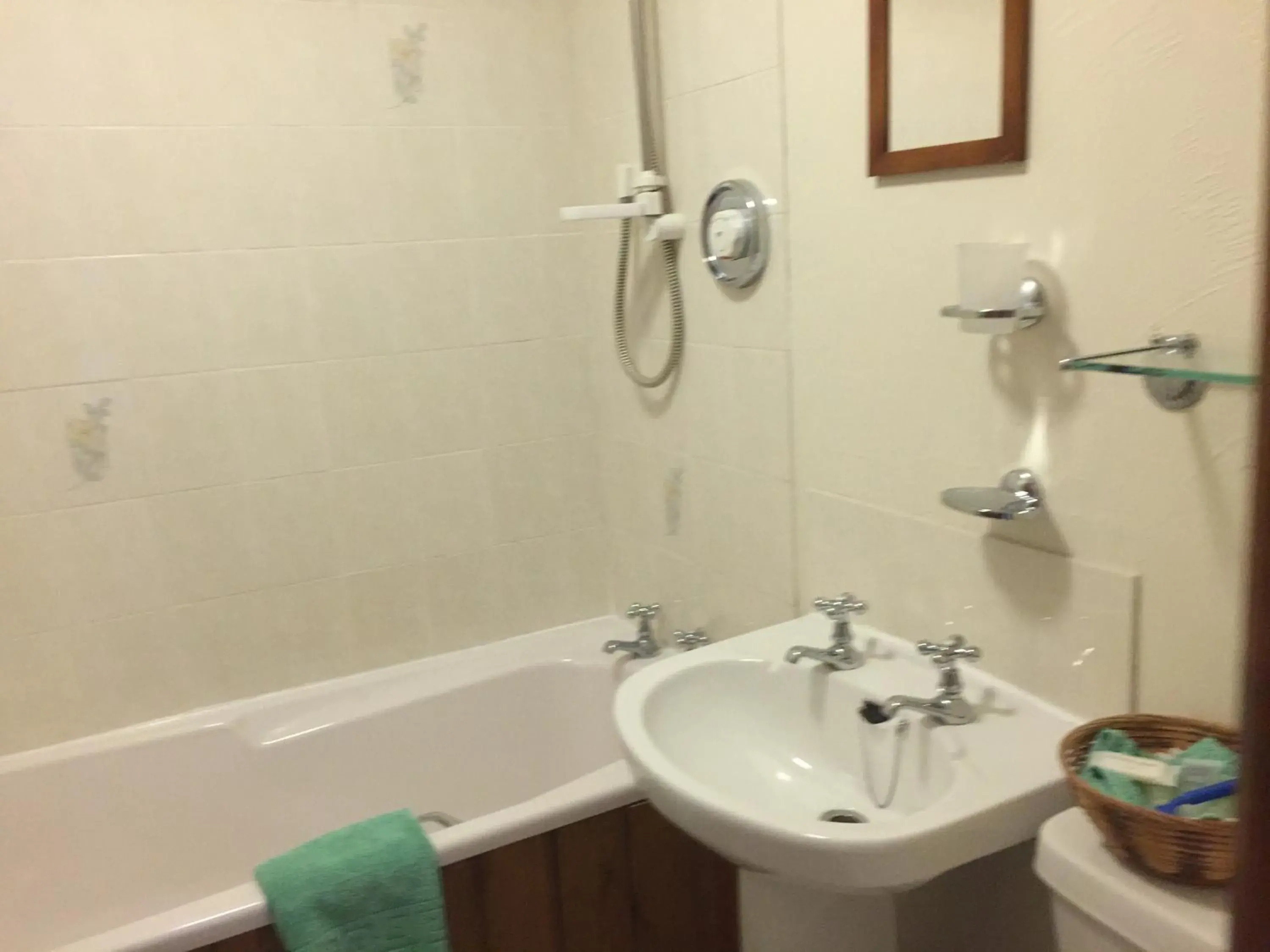 Bathroom in Middle Flass Lodge