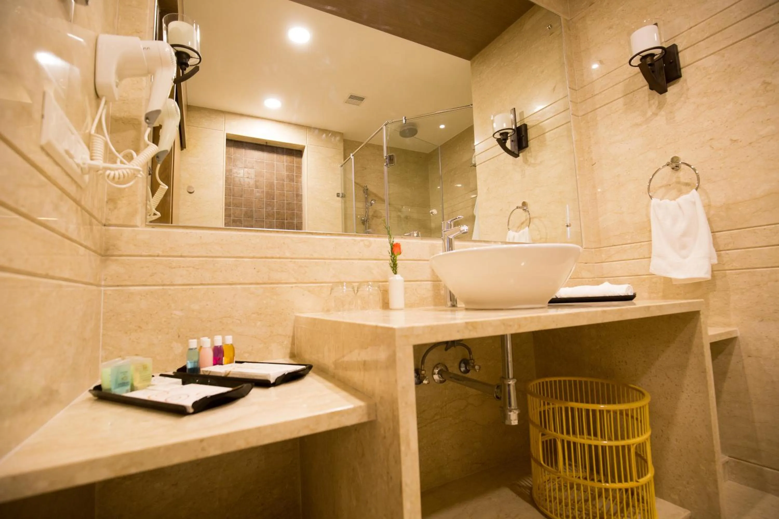 Bathroom in Kiscol Grands Hotel