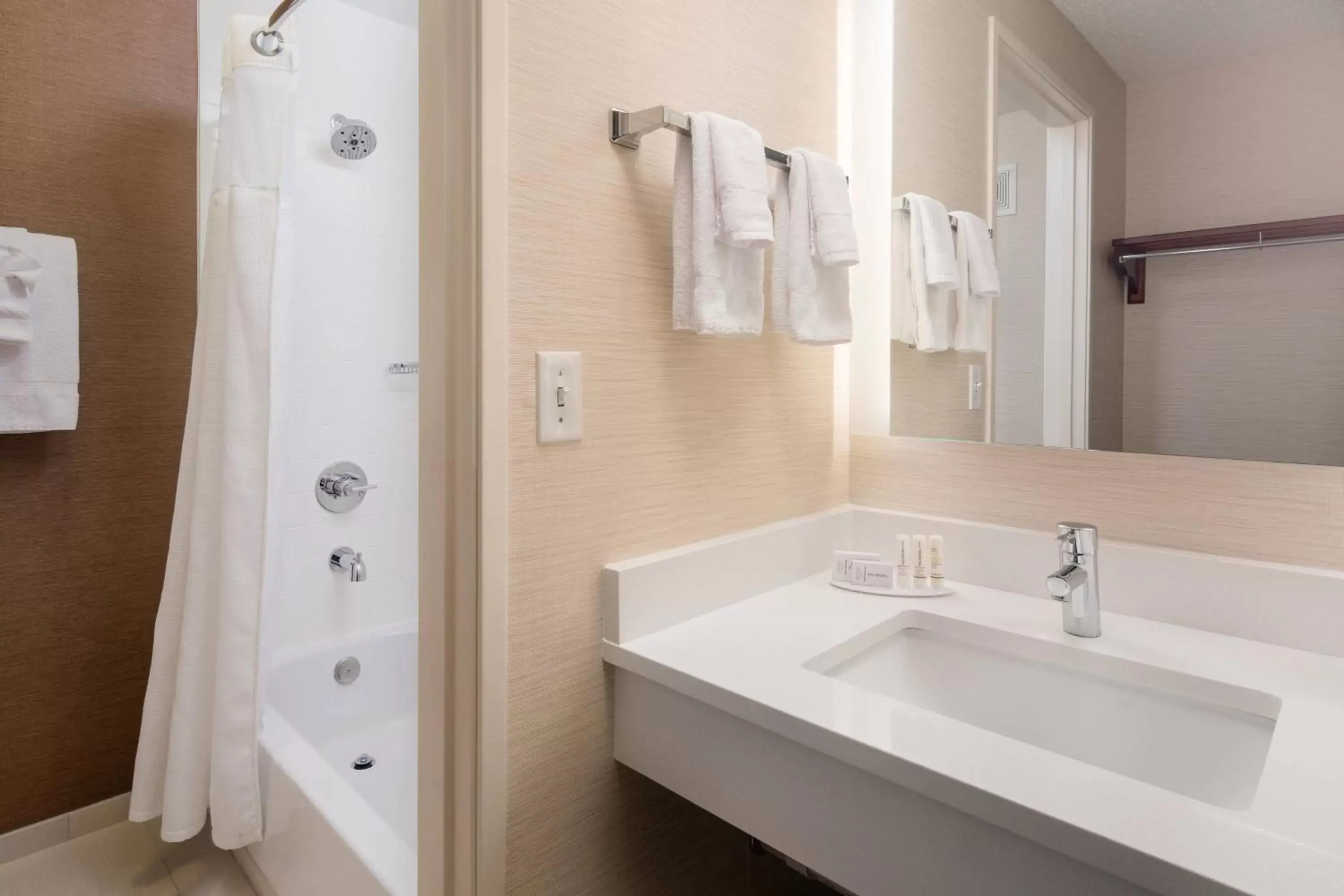 Bathroom in Fairfield Inn by Marriott Loveland Fort Collins