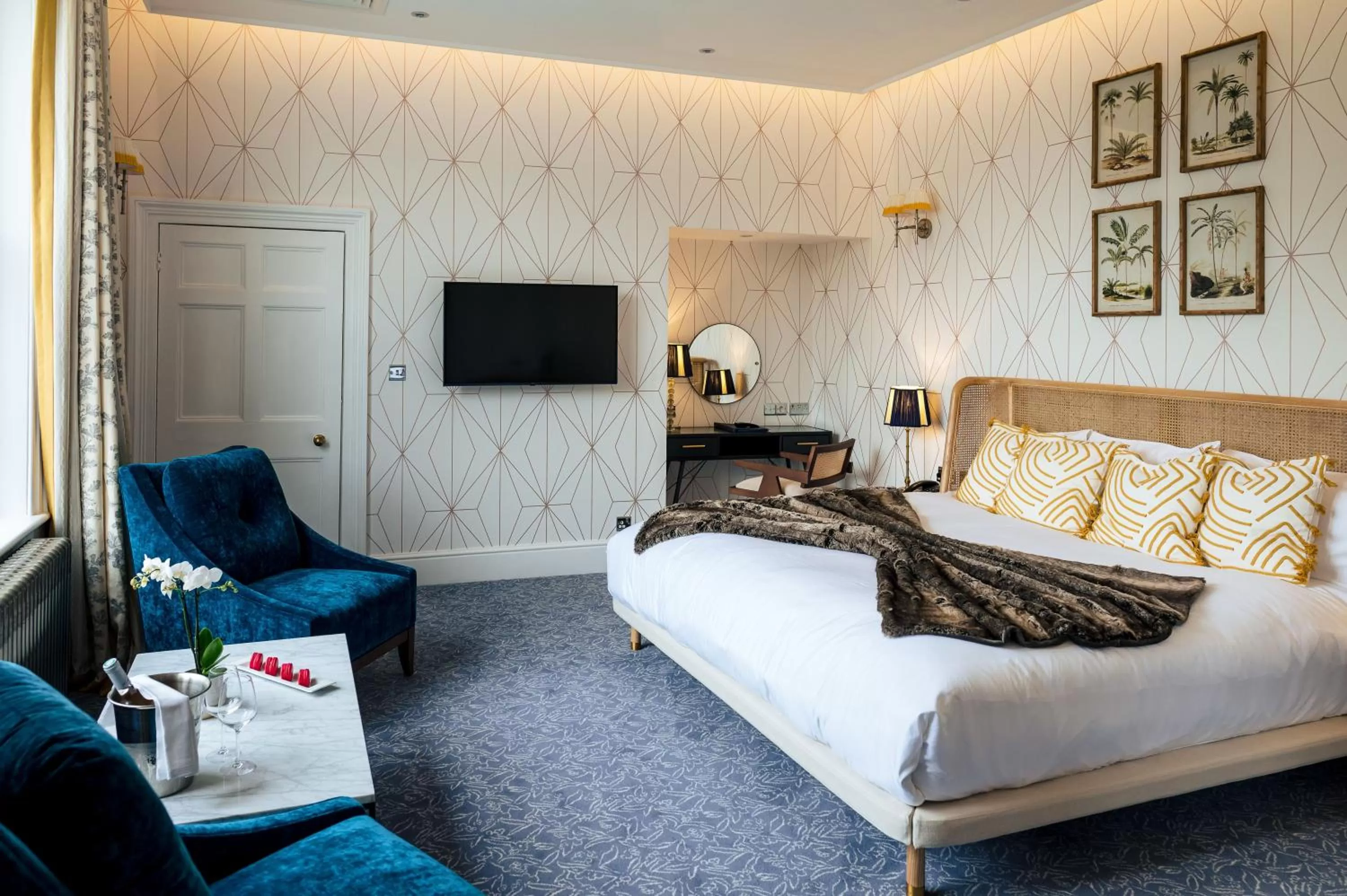 Photo of the whole room, Bed in The Spa Hotel