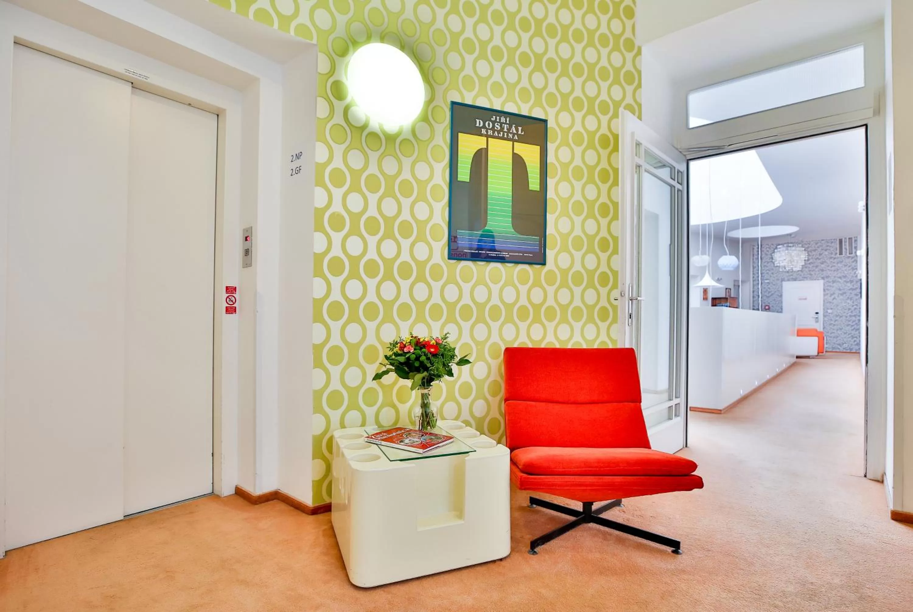 elevator in LH Vintage Design Hotel Sax