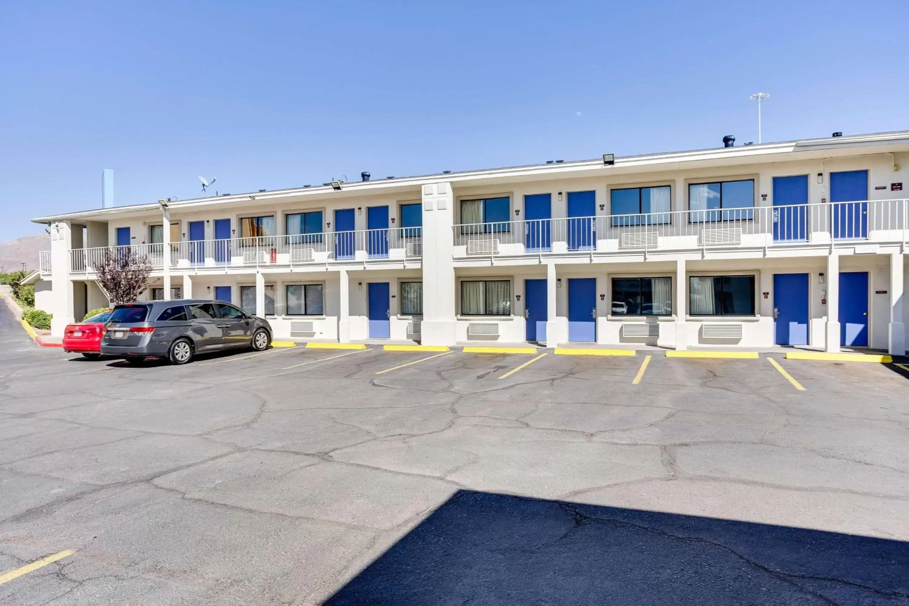 Property Building in Motel 6-El Paso, TX - West