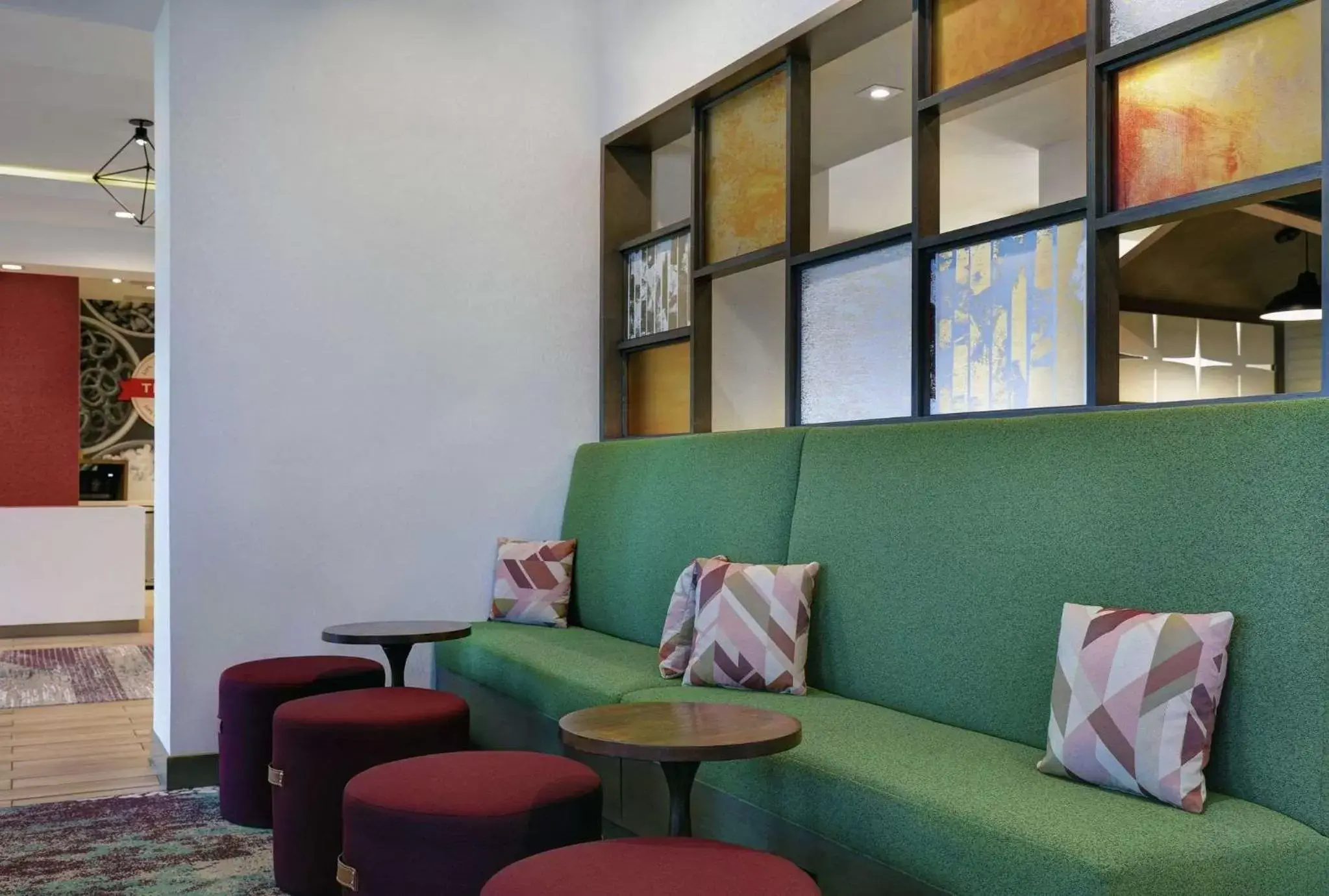 Lobby or reception, Seating Area in Hampton Inn Patterson, Ca