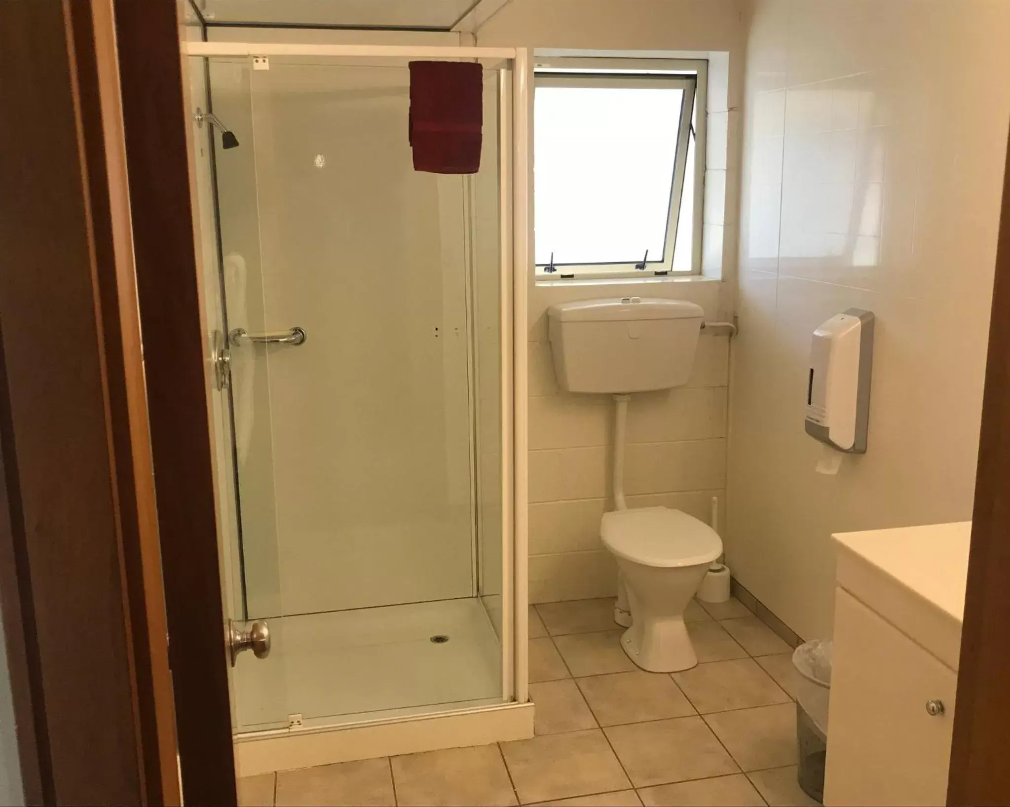 Bathroom in Earnslaw Lodge