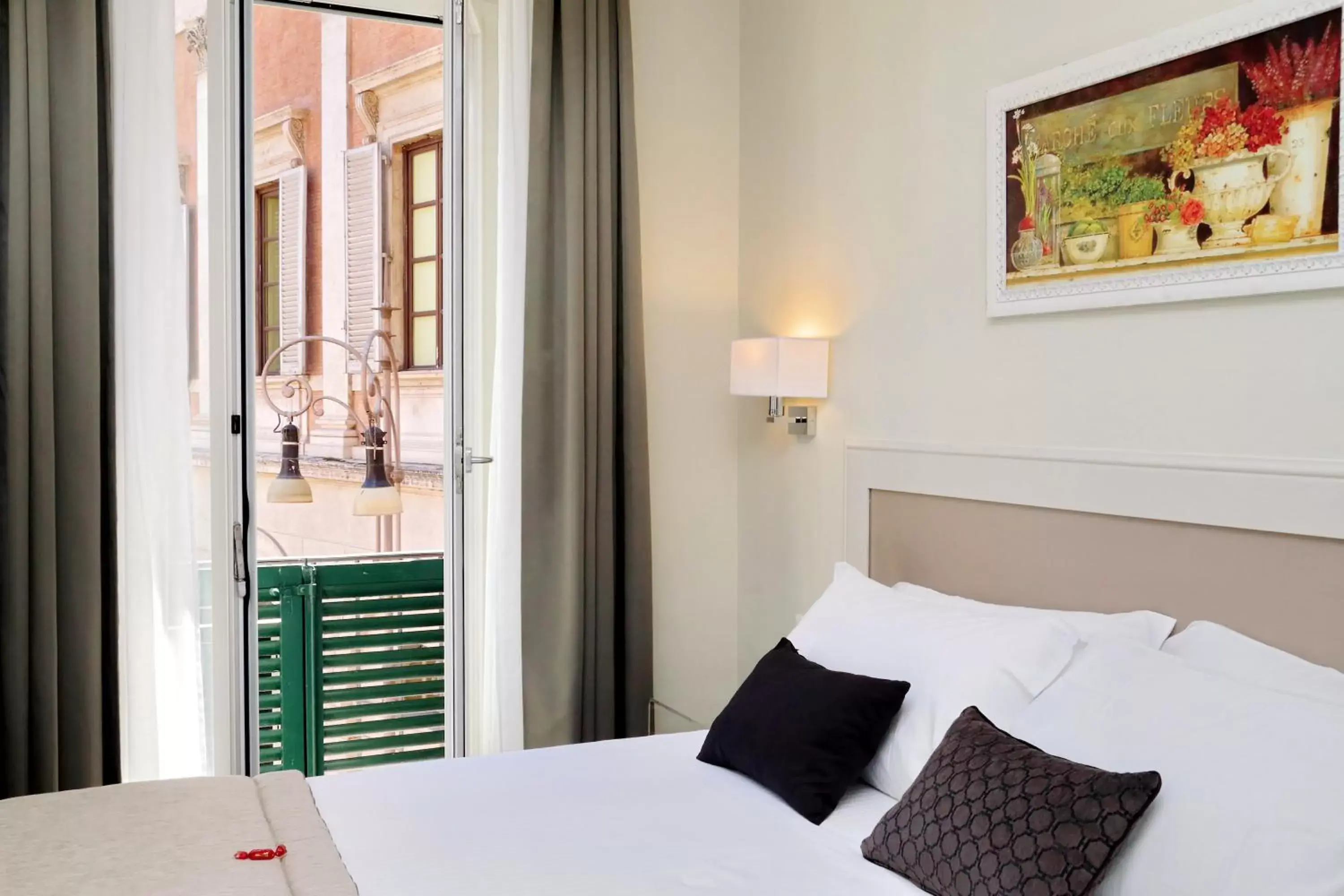 Bed in Piazza Venezia Grand Suite