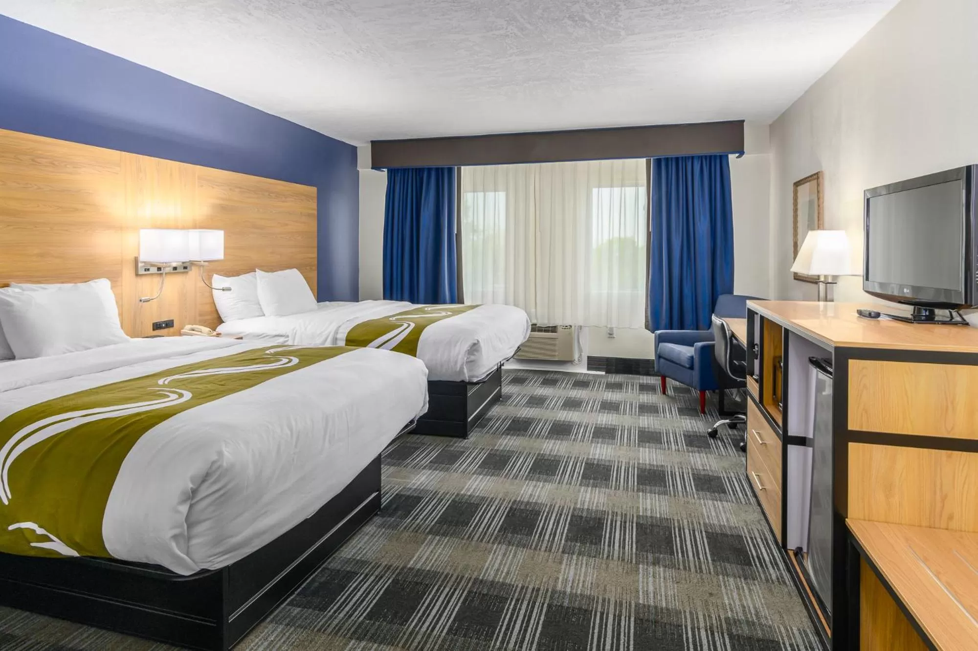 Photo of the whole room, Bed in Quality Inn