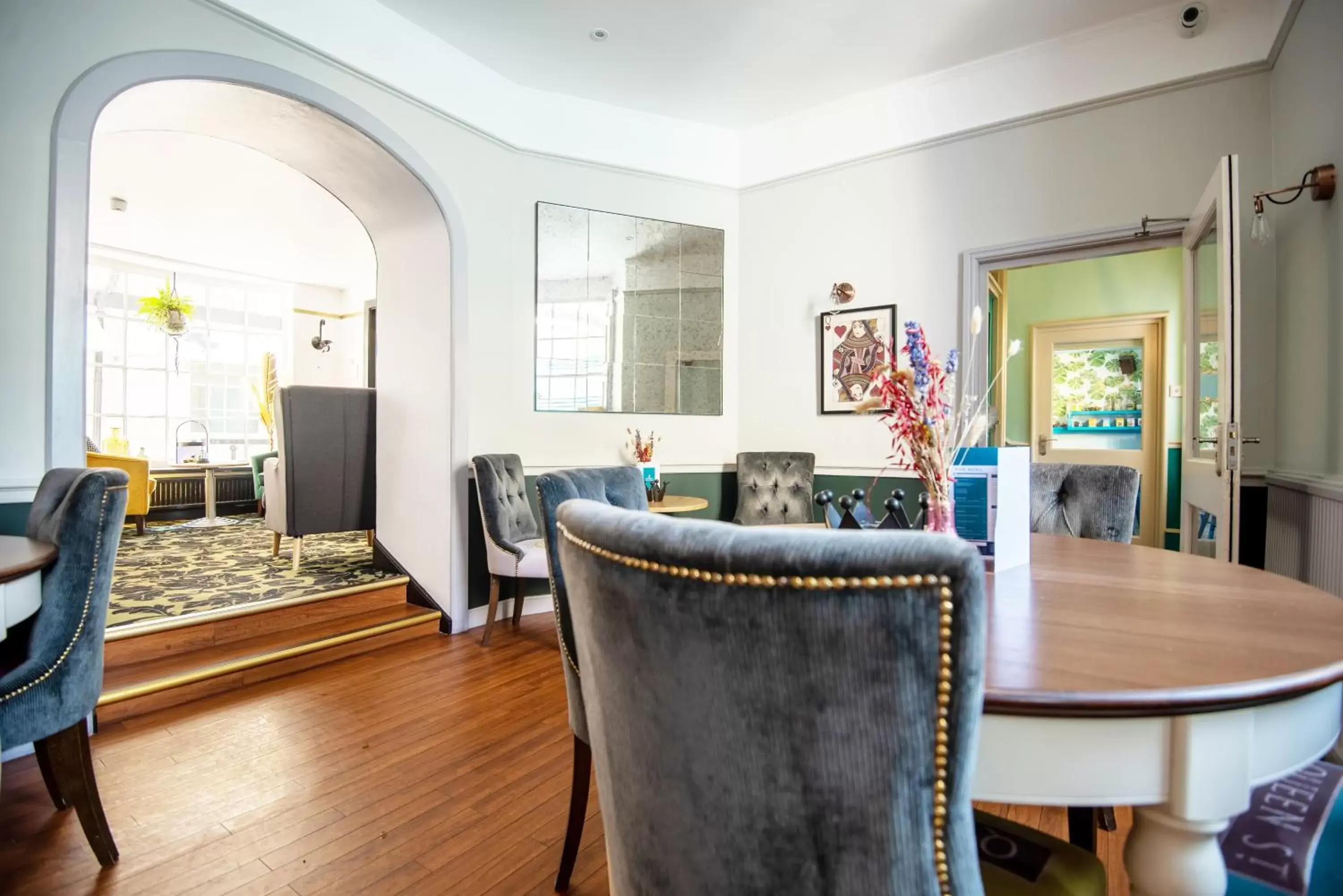 Lounge or bar, Seating Area in Harington's Boutique Hotel