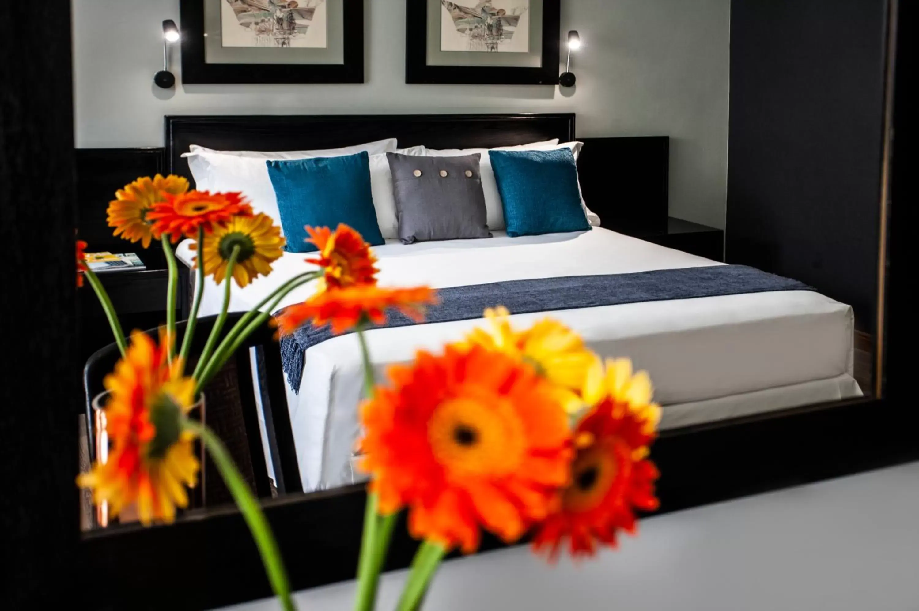 Bedroom, Bed in Avani Maseru Hotel