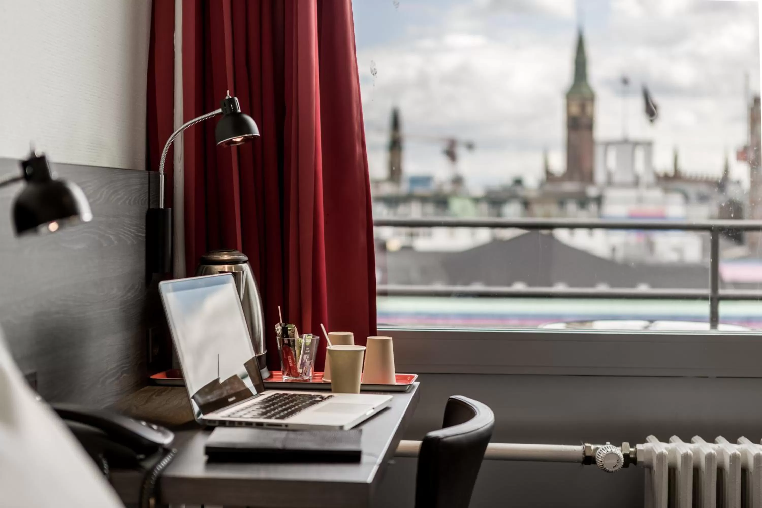 Coffee/tea facilities in ProfilHotels Mercur