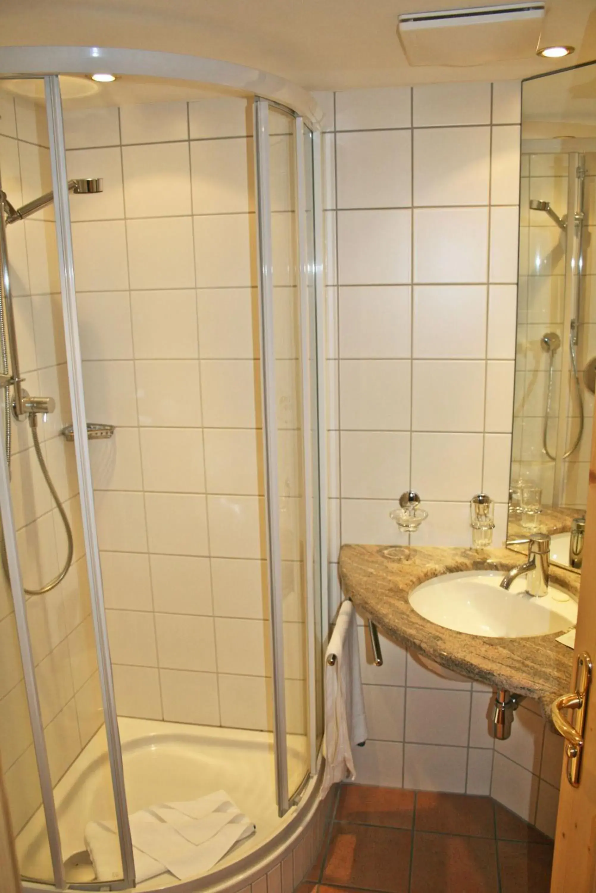 Bathroom in Hotel Zum Hirschen