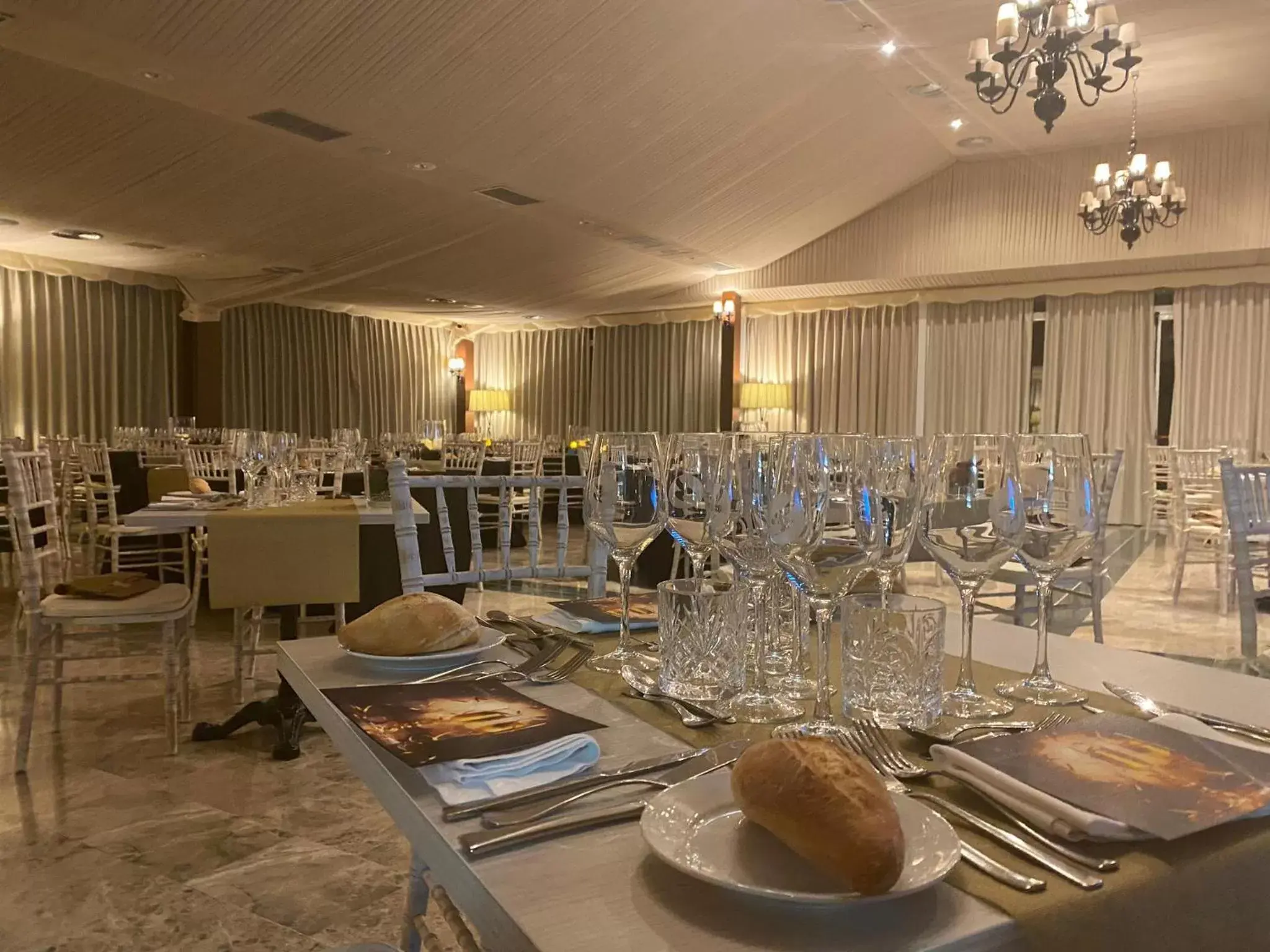 Banquet/Function facilities, Restaurant/Places to Eat in ARVA Santiago León