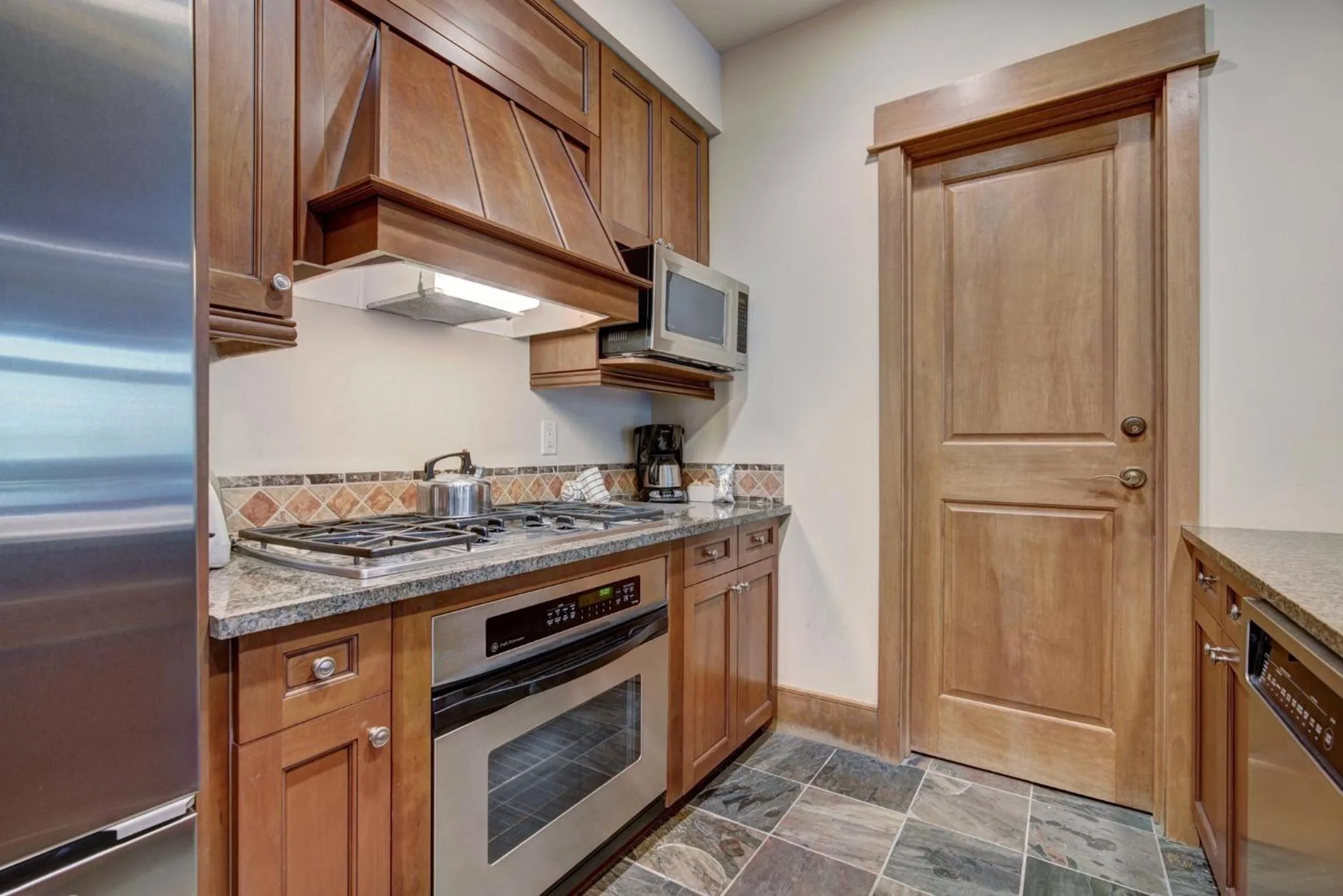 Kitchen or kitchenette in Timbers & Lone Eagle by Keystone Resort