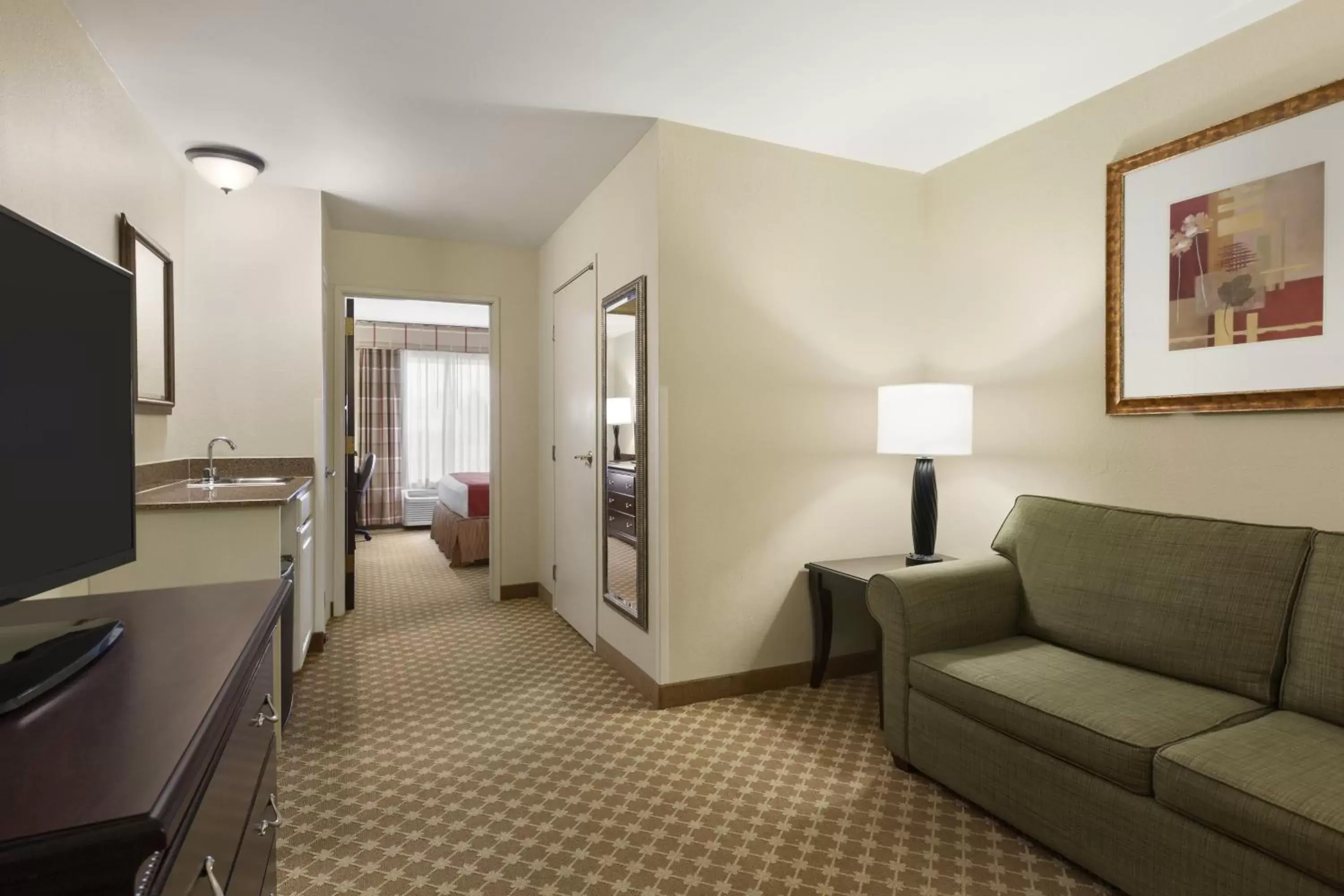 One-Bedroom King Suite in Country Inn & Suites by Radisson, Asheville at Asheville Outlet Mall, NC One-Bedroom King Suite in Country Inn & Suites by Radisson, Asheville at Asheville Outlet Mall, NC