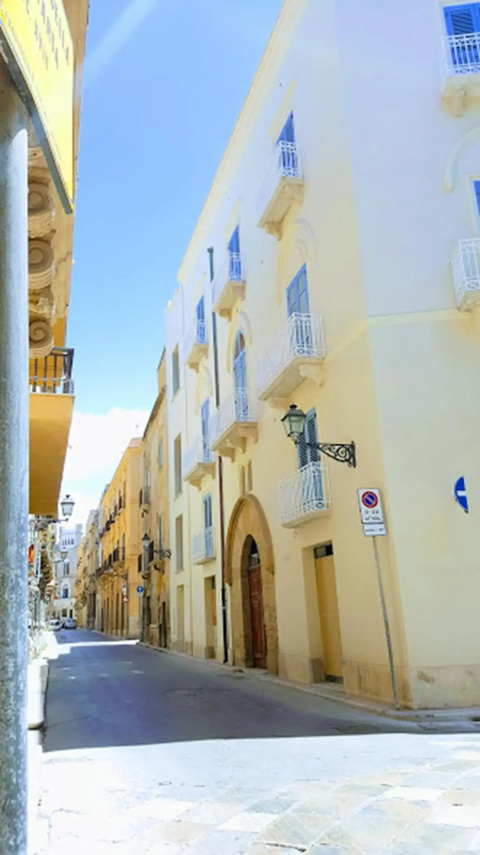 Facade/entrance in ZIBIBBO SUITES & ROOMS - XIX Palazzo Mauro