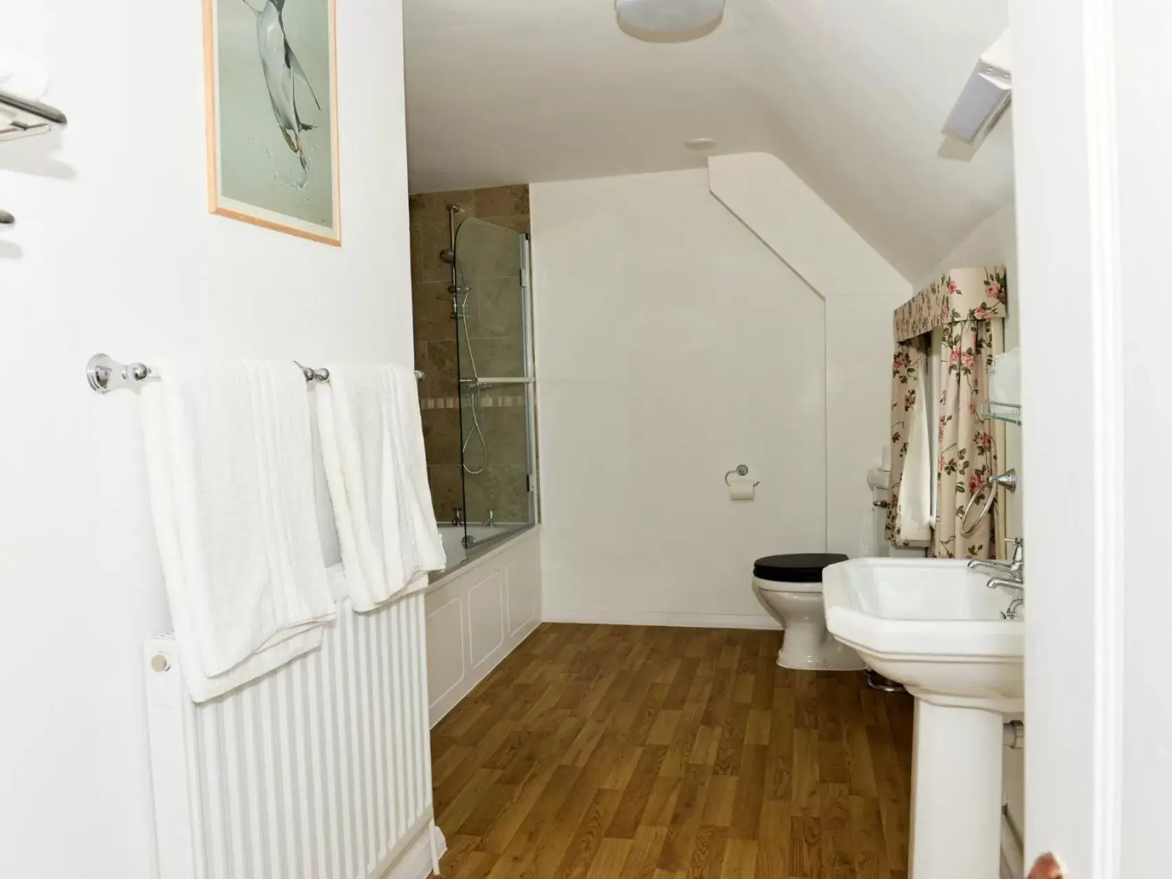 Double Room with Private Bathroom in Twyford Farm B&B Double Room with Private Bathroom in Twyford Farm B&B