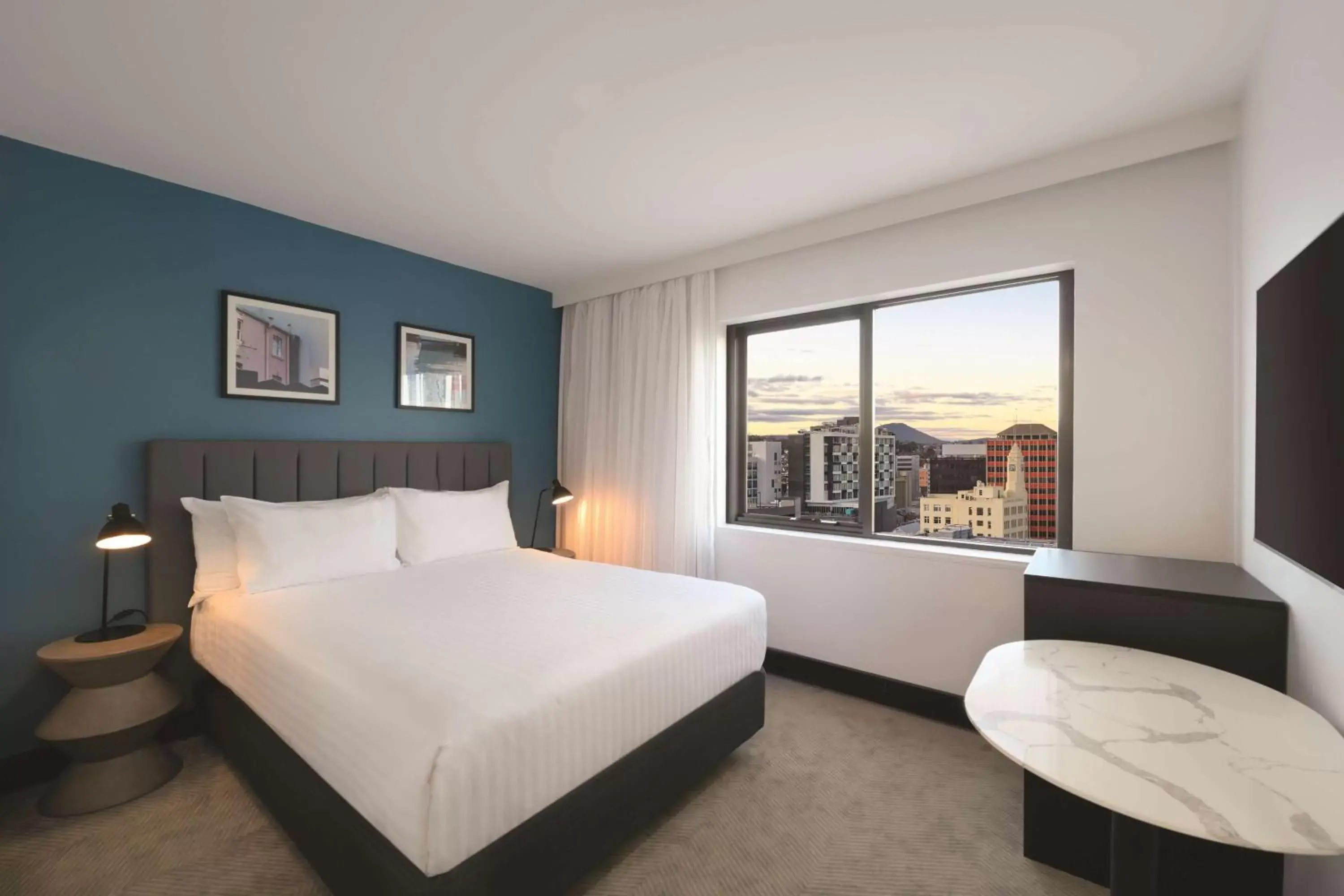 Bedroom in Travelodge Hotel Hobart