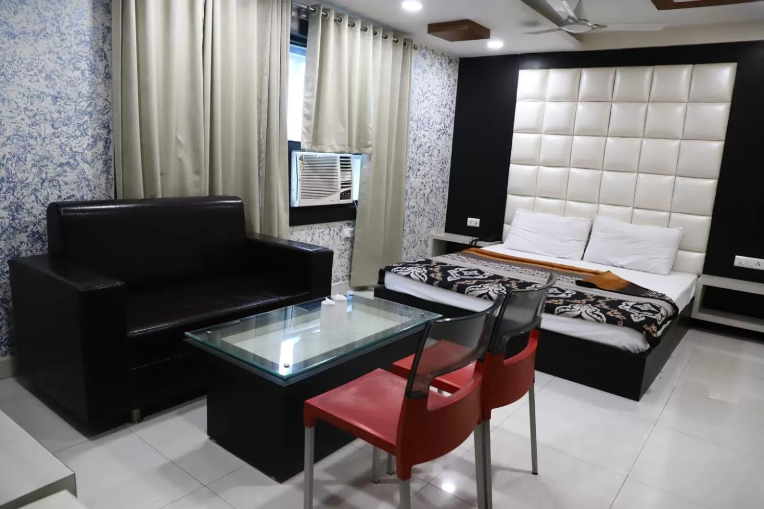 HOTEL VEER BHUMI PALACE