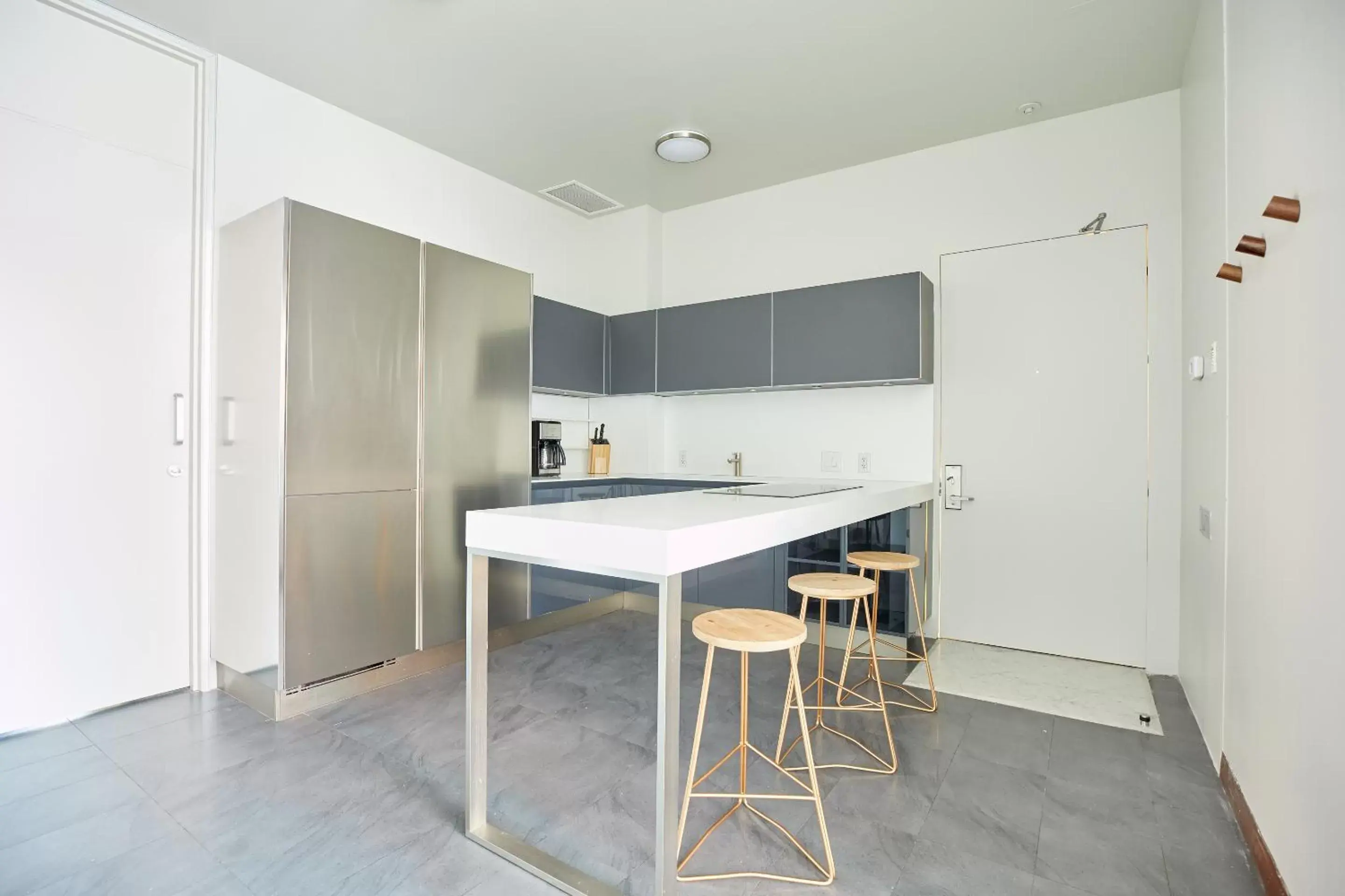 Living room, Kitchen/Kitchenette in Sonder The Slate