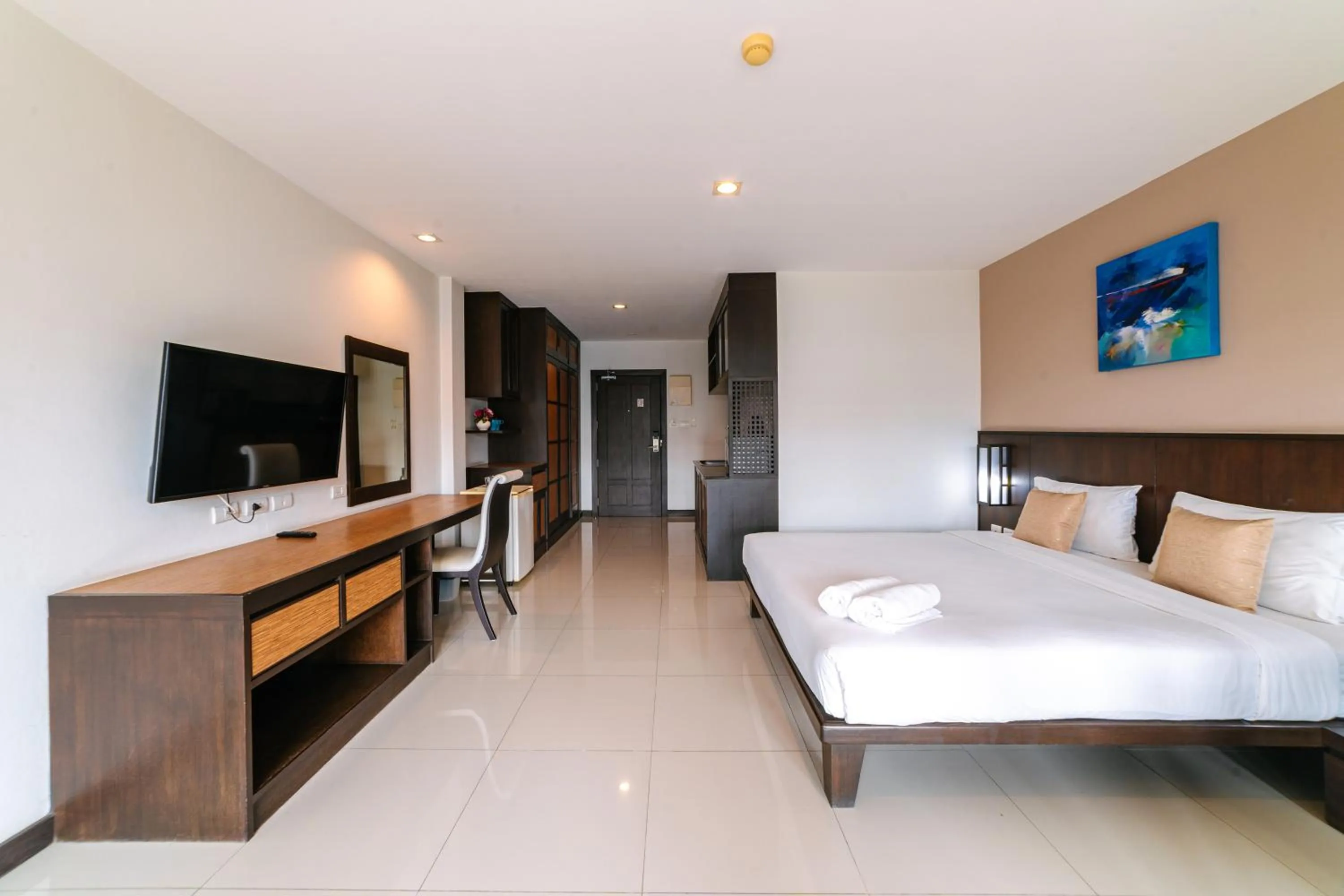 Bed in Ratana Hotel Sakdidet, PHUKET TOWN