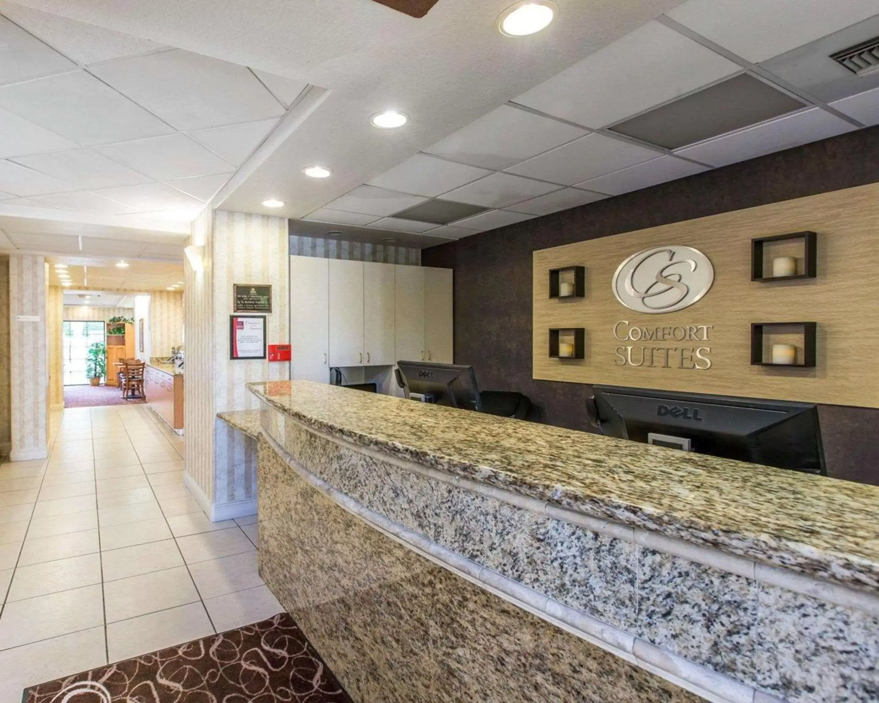 Lobby or reception in Comfort Suites Palm Desert I-10 Lobby or reception in Comfort Suites Palm Desert I-10