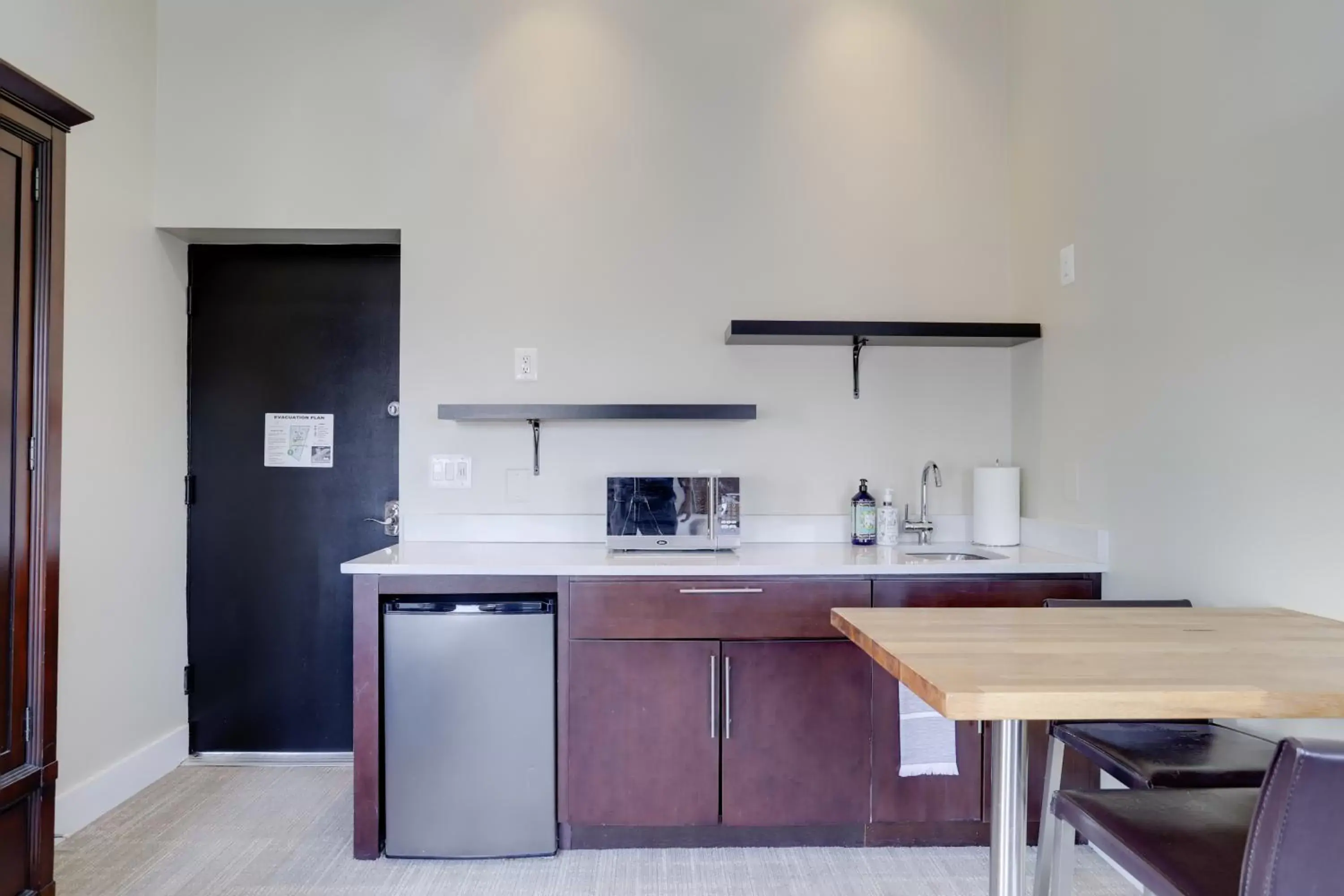 Kitchen/Kitchenette in Sojourn at DuPont Place