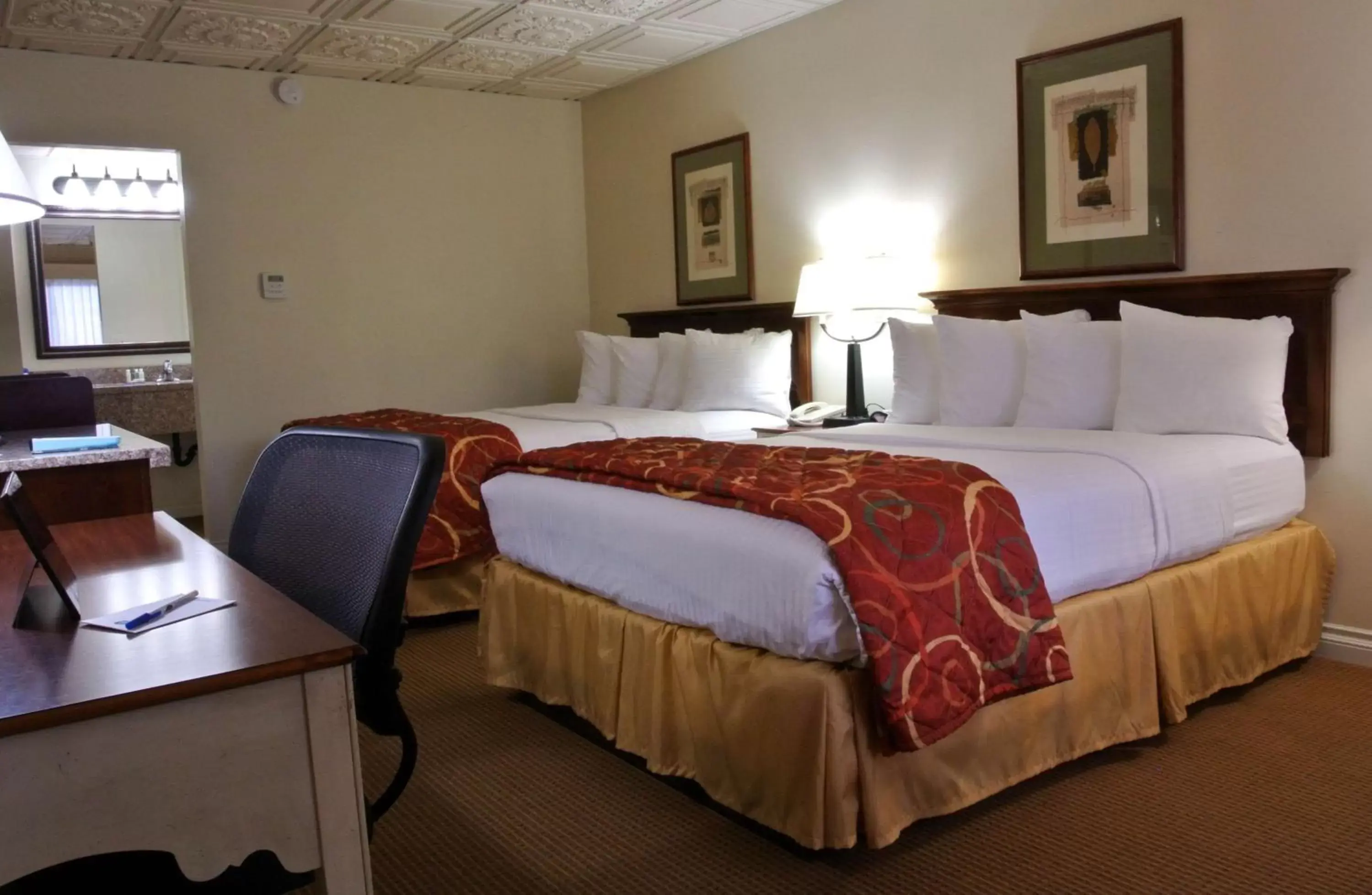 Photo of the whole room, Bed in Best Western Inn Tooele